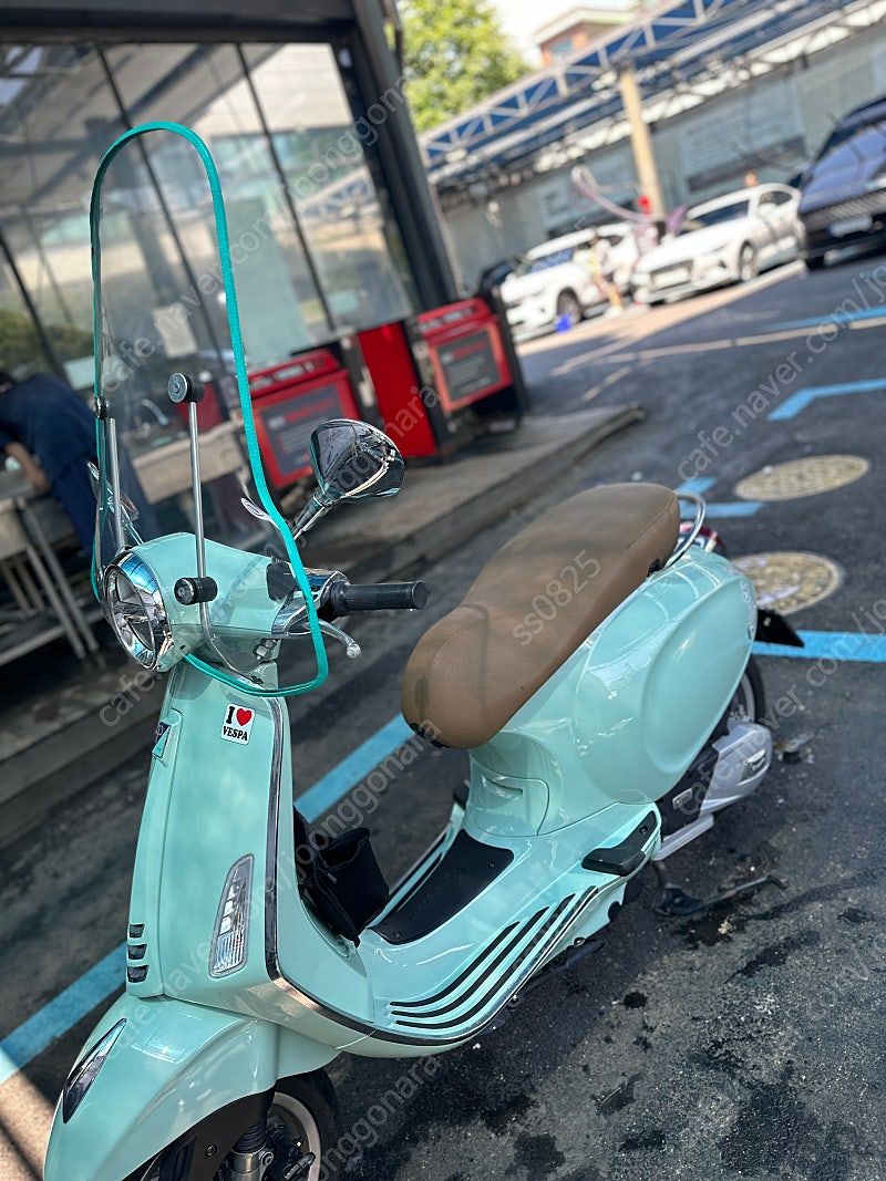 베스파 프리마베라 125 more