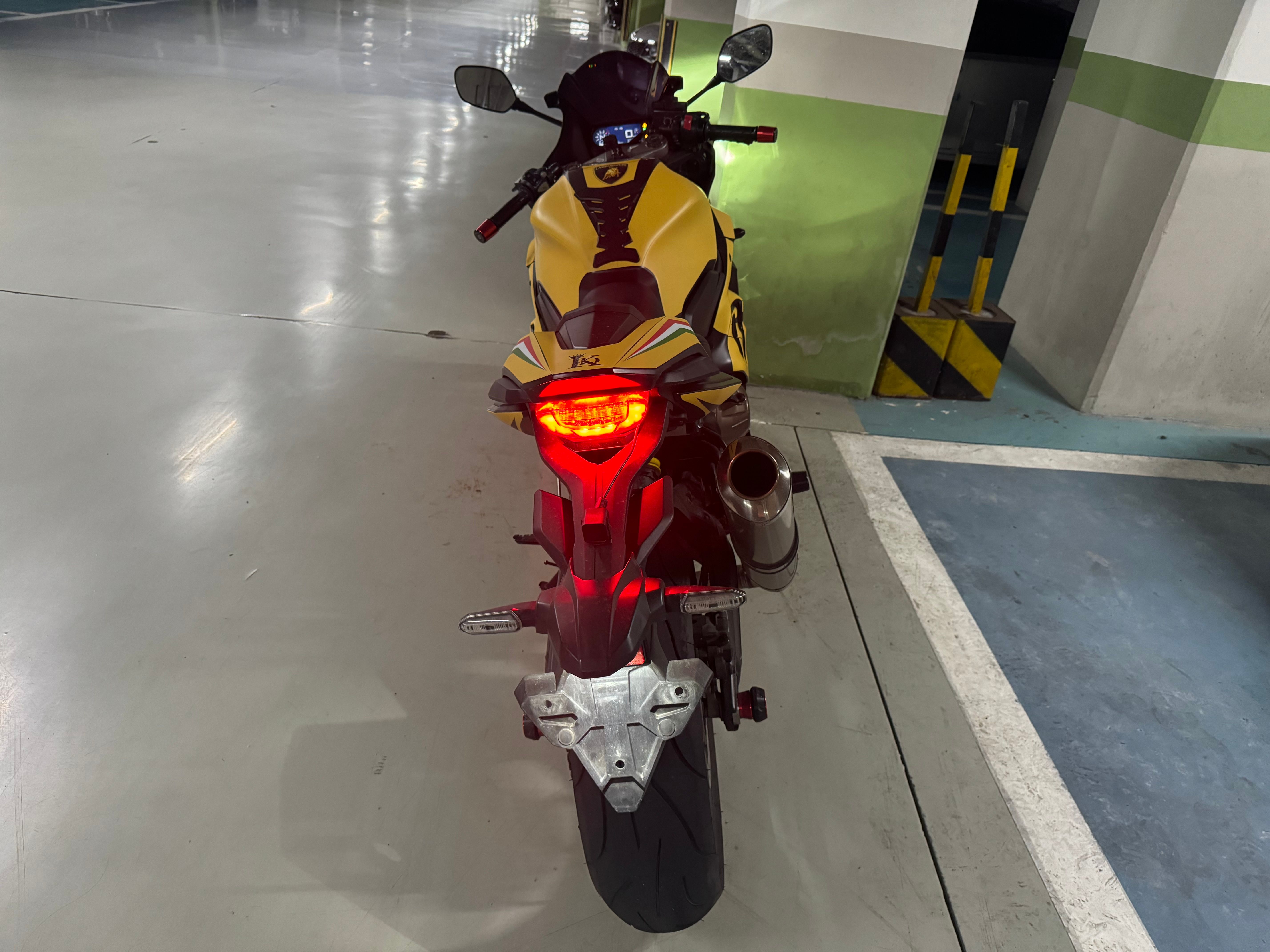 혼다 CBR 650 R MT more