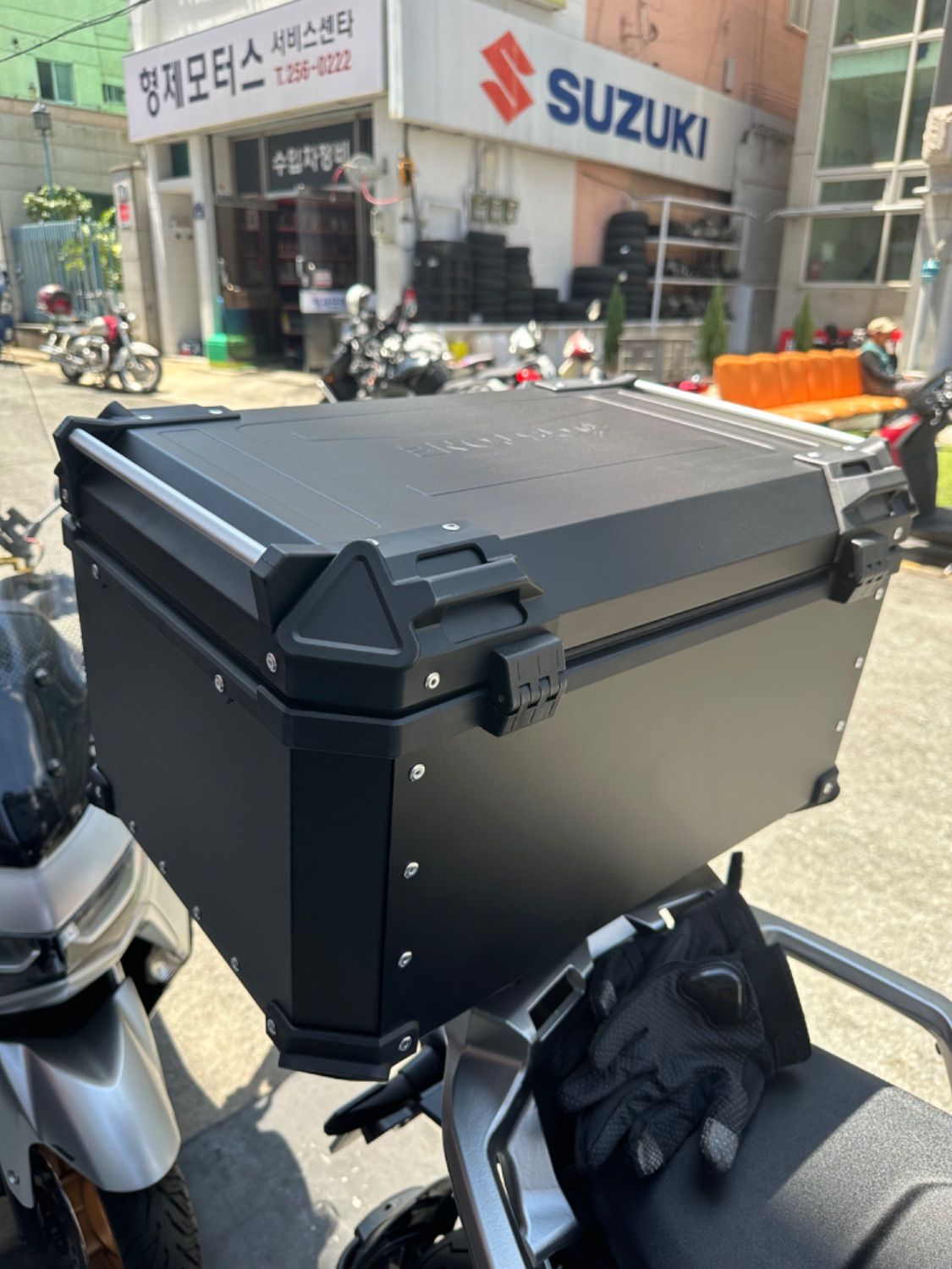 혼다 포르자 750 more