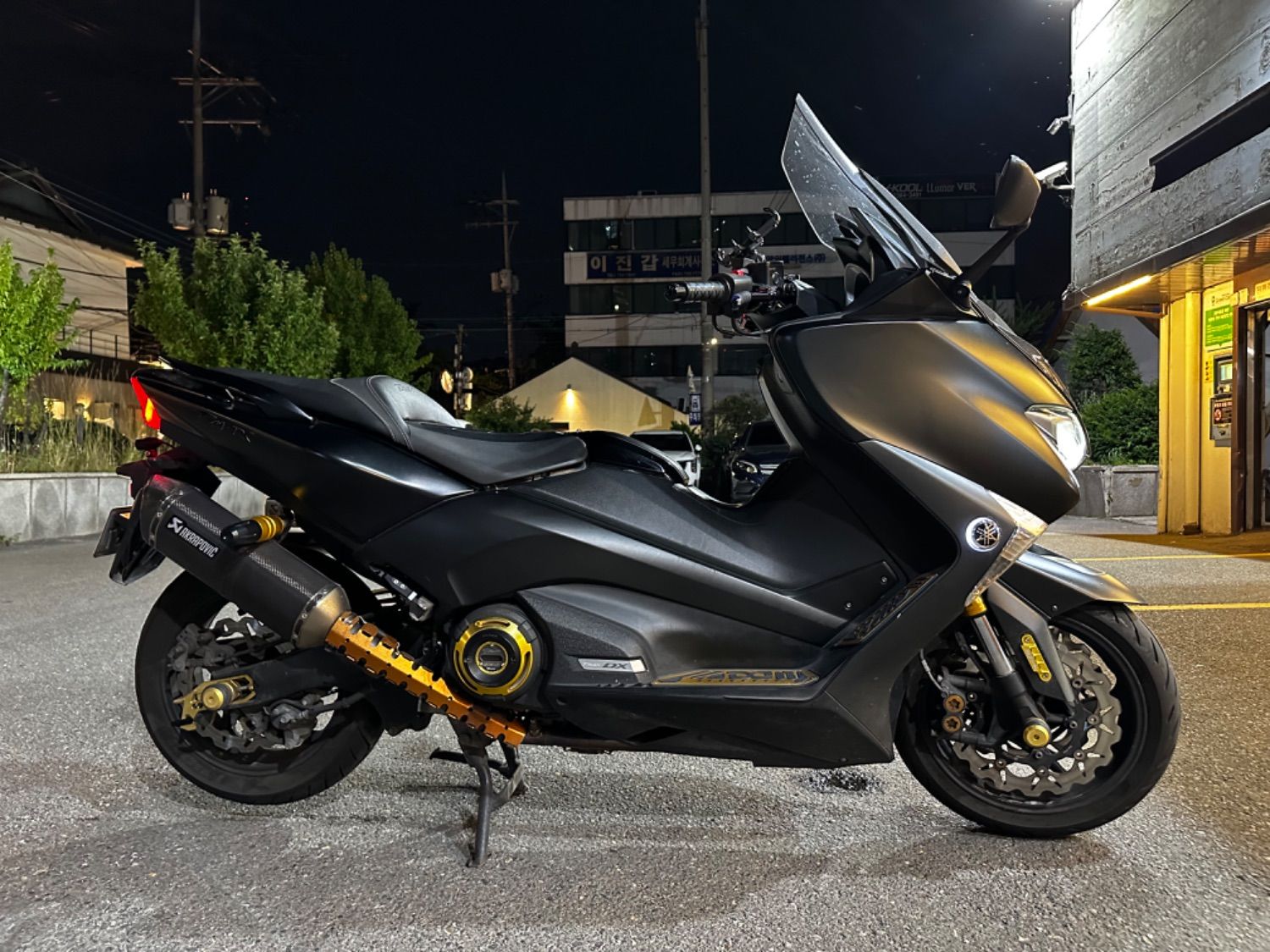 야마하 TMAX DX thumb 2