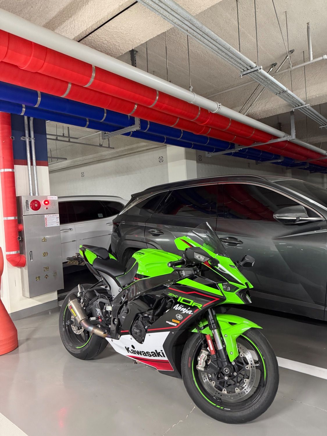 가와사키 닌자 ZX 10 R 2021 사진 1