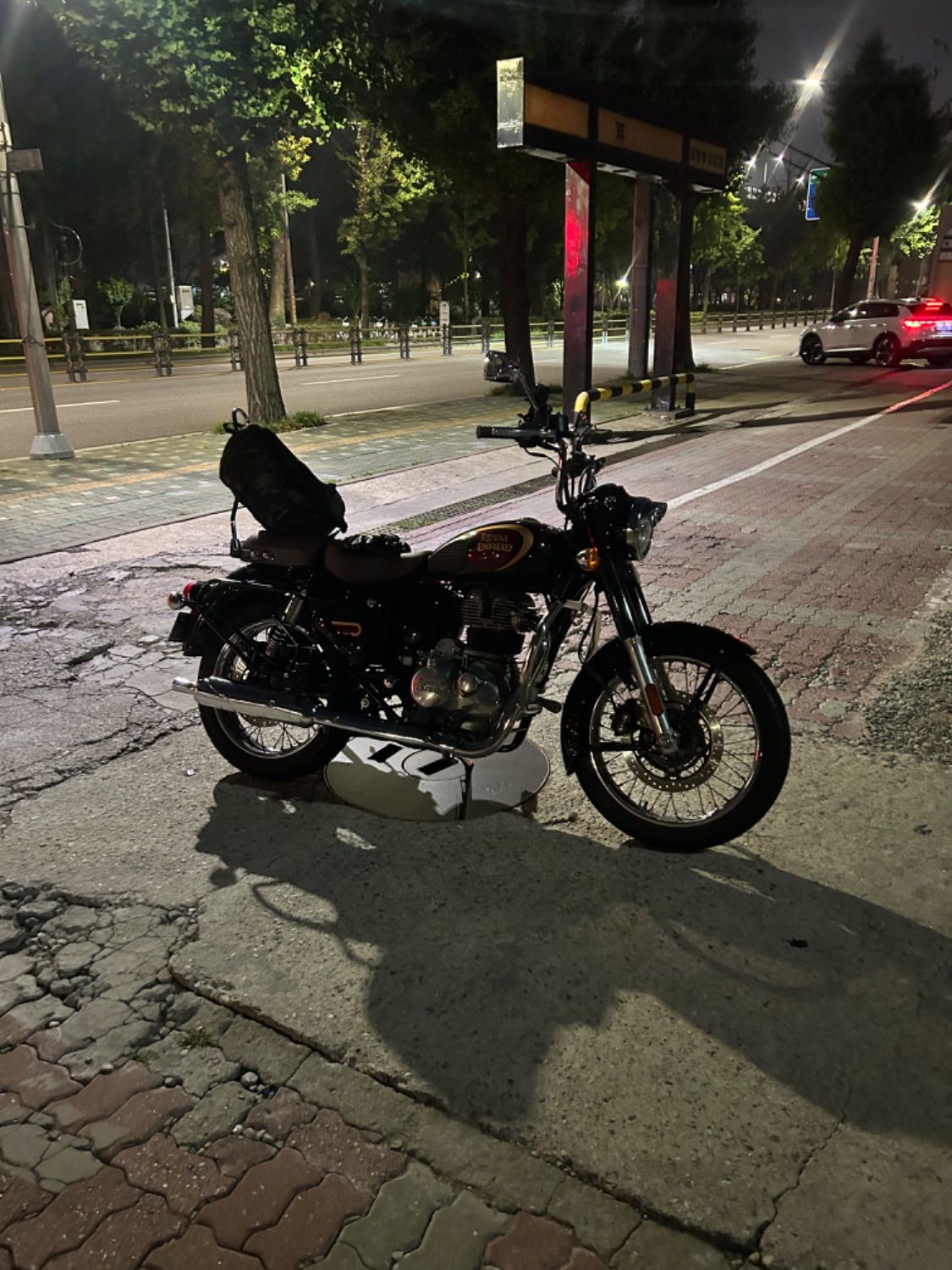 로얄엔필드 클래식 350 thumb 2