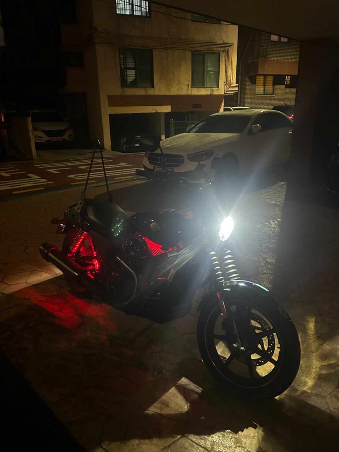 할리데이비슨 스트리트 750 thumb 2