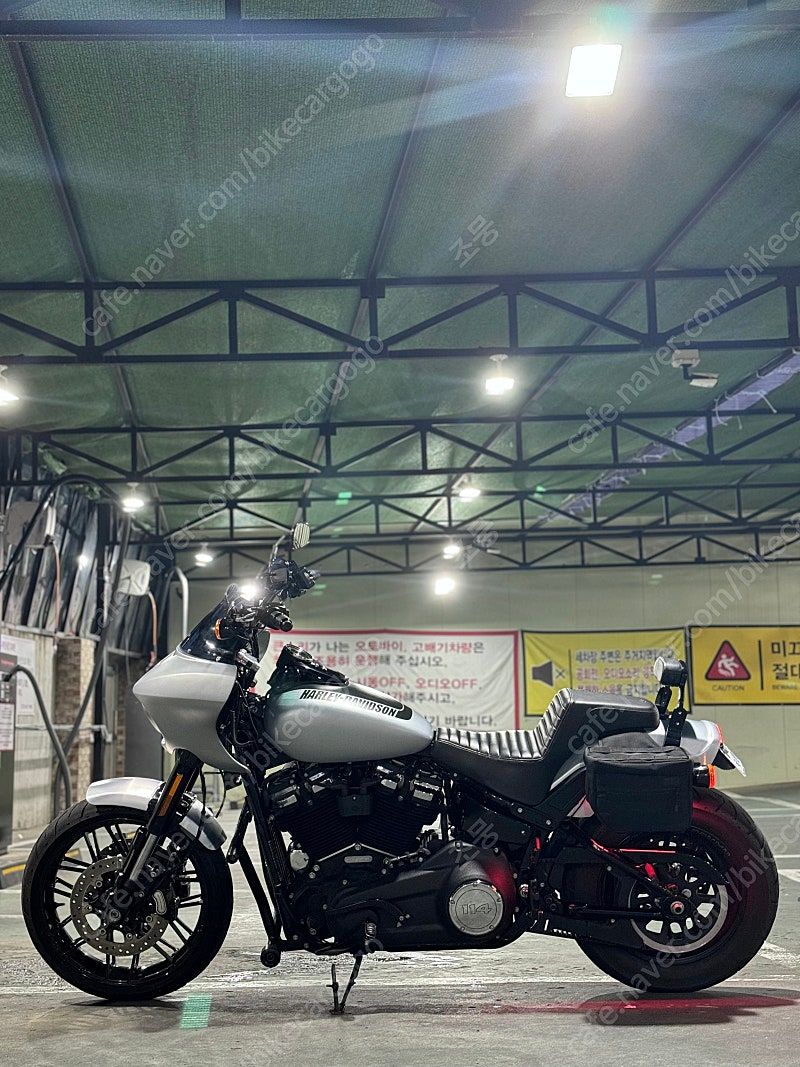 할리데이비슨 소프테일 팻밥 more