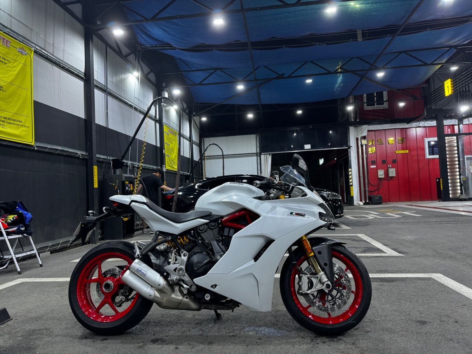 두카티 슈퍼스포츠 939 S thumb 2