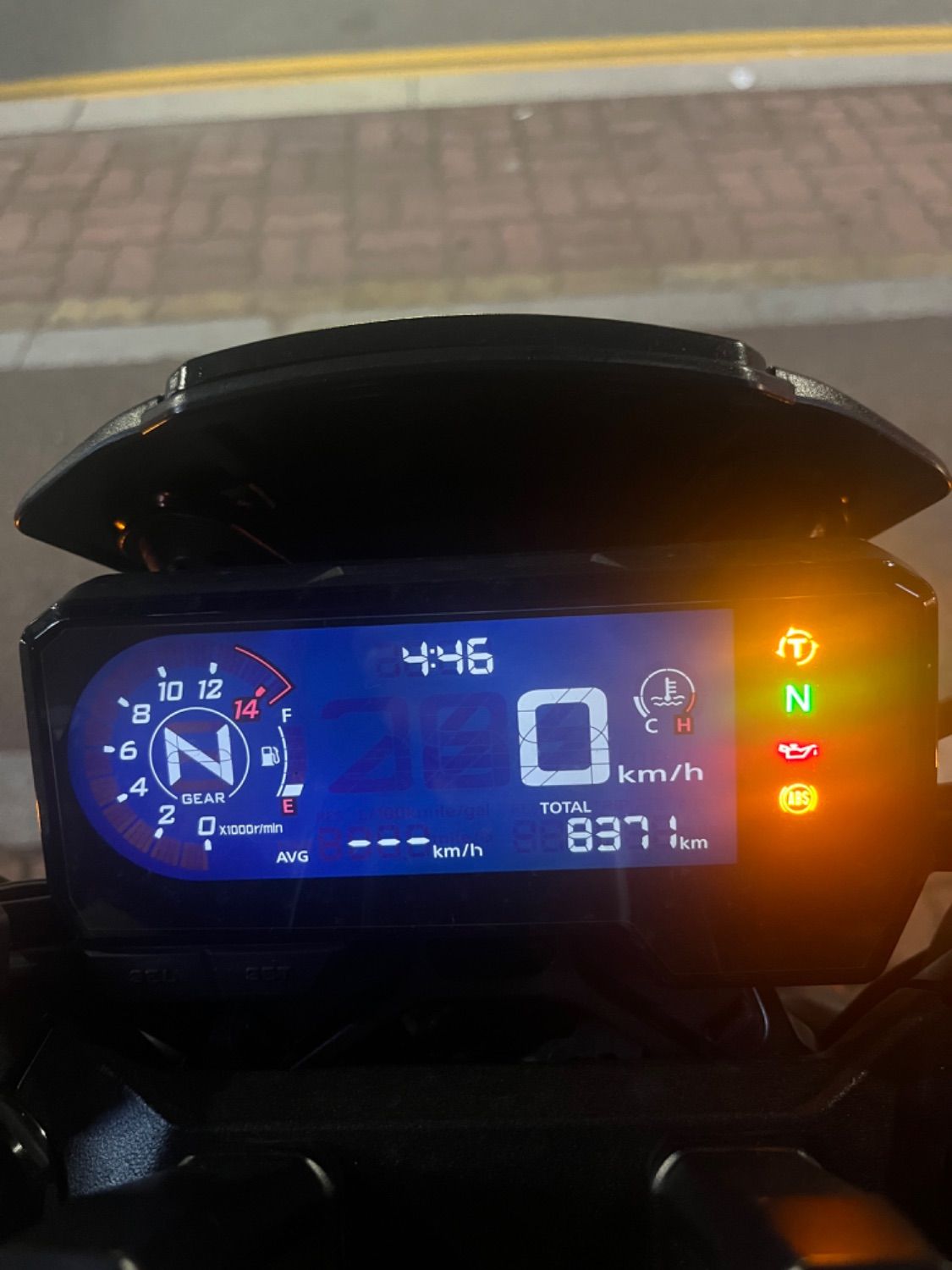 혼다 CB 650 R 2023 블랙 사진 4