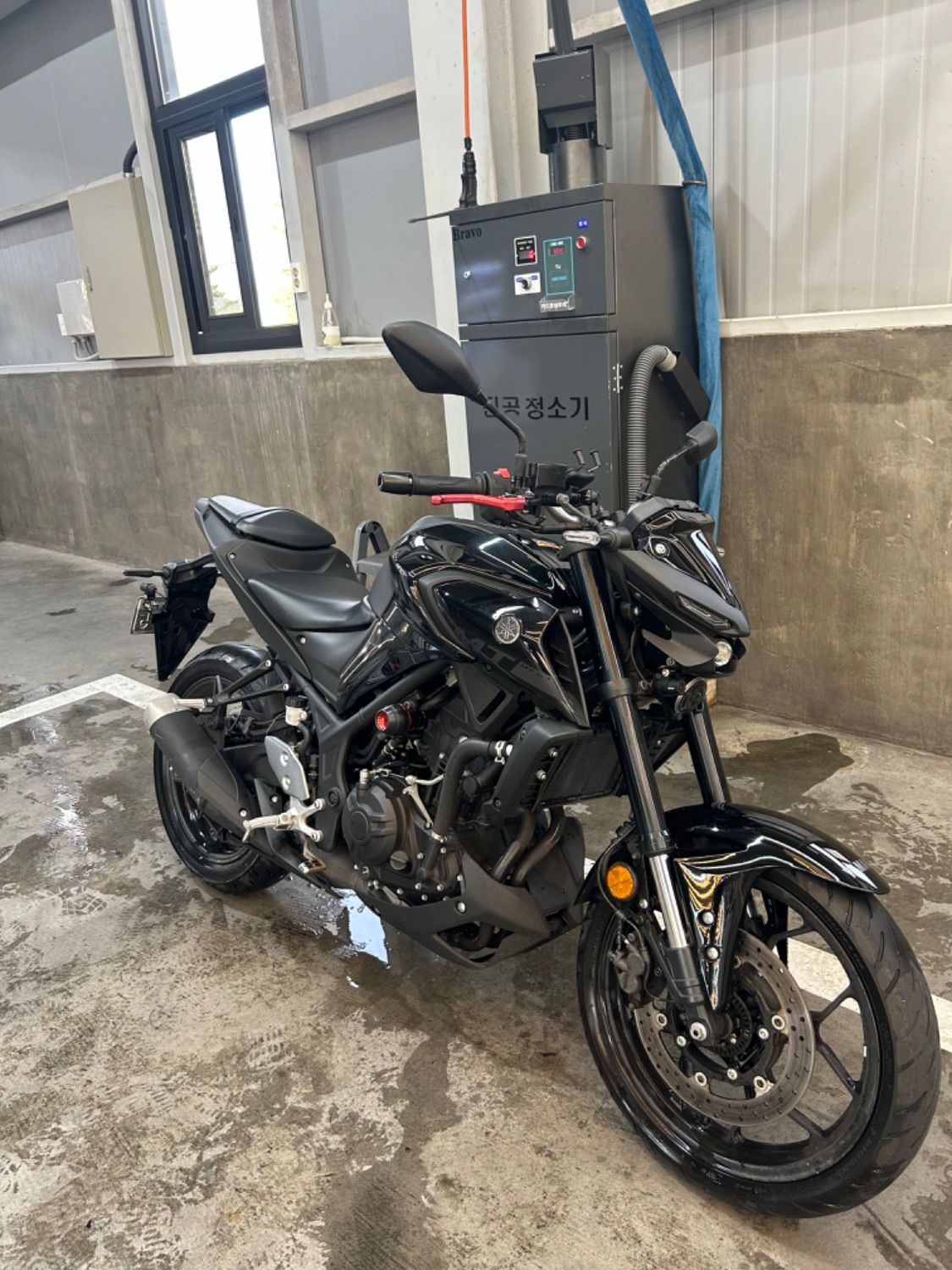 야마하 MT 03 more