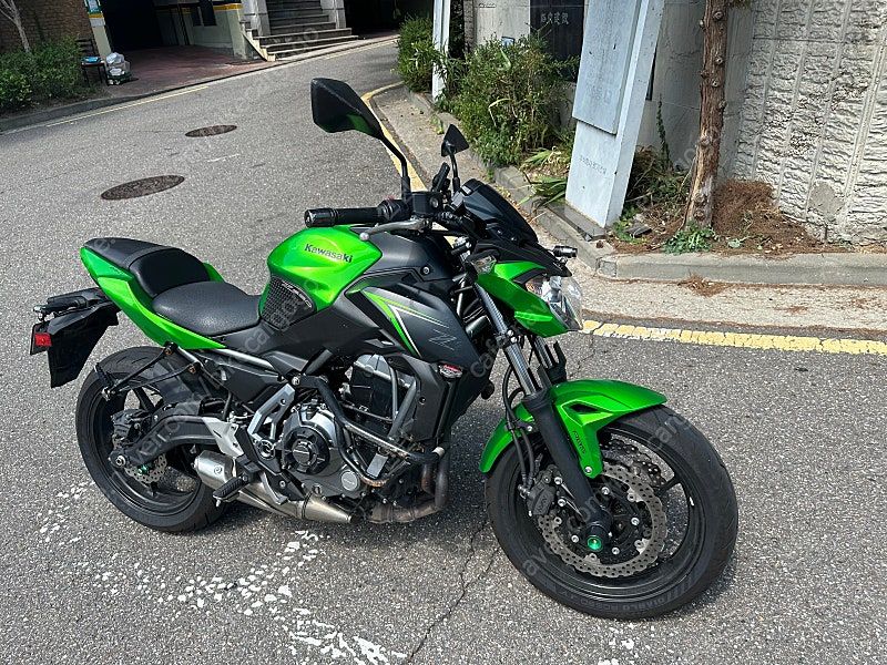 가와사키 Z 650 more