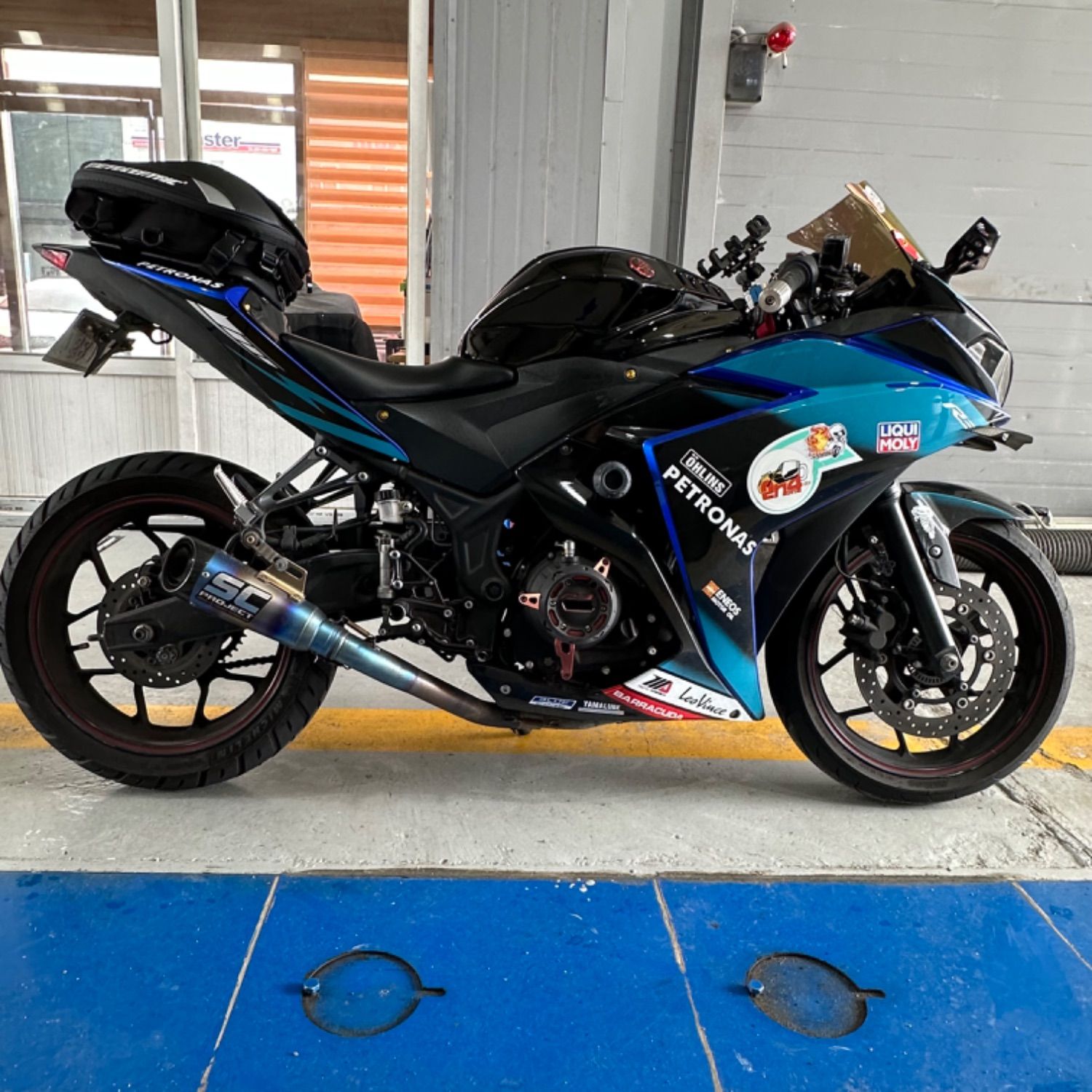 야마하 YZF R3 more