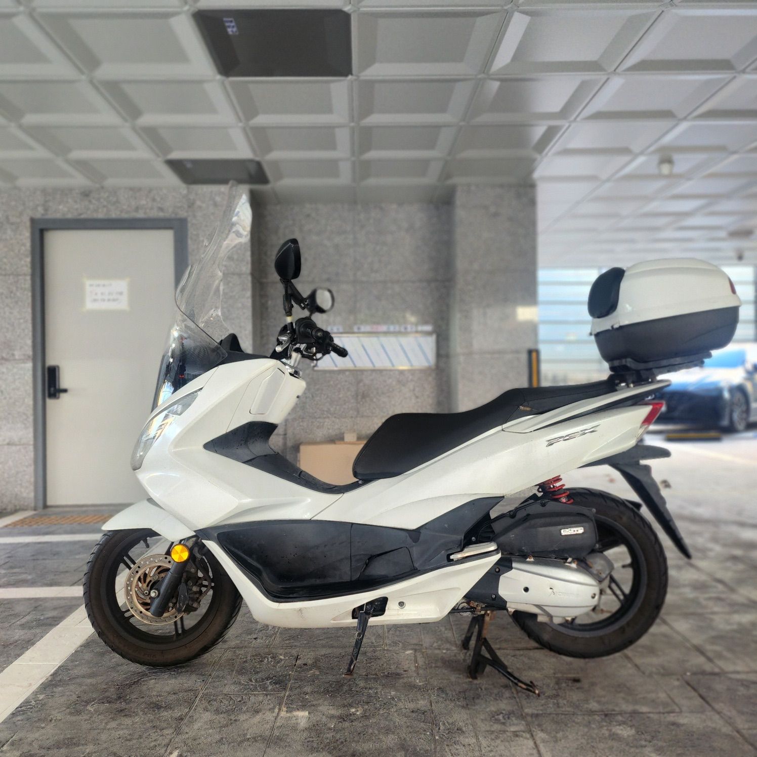 혼다 PCX 125 more