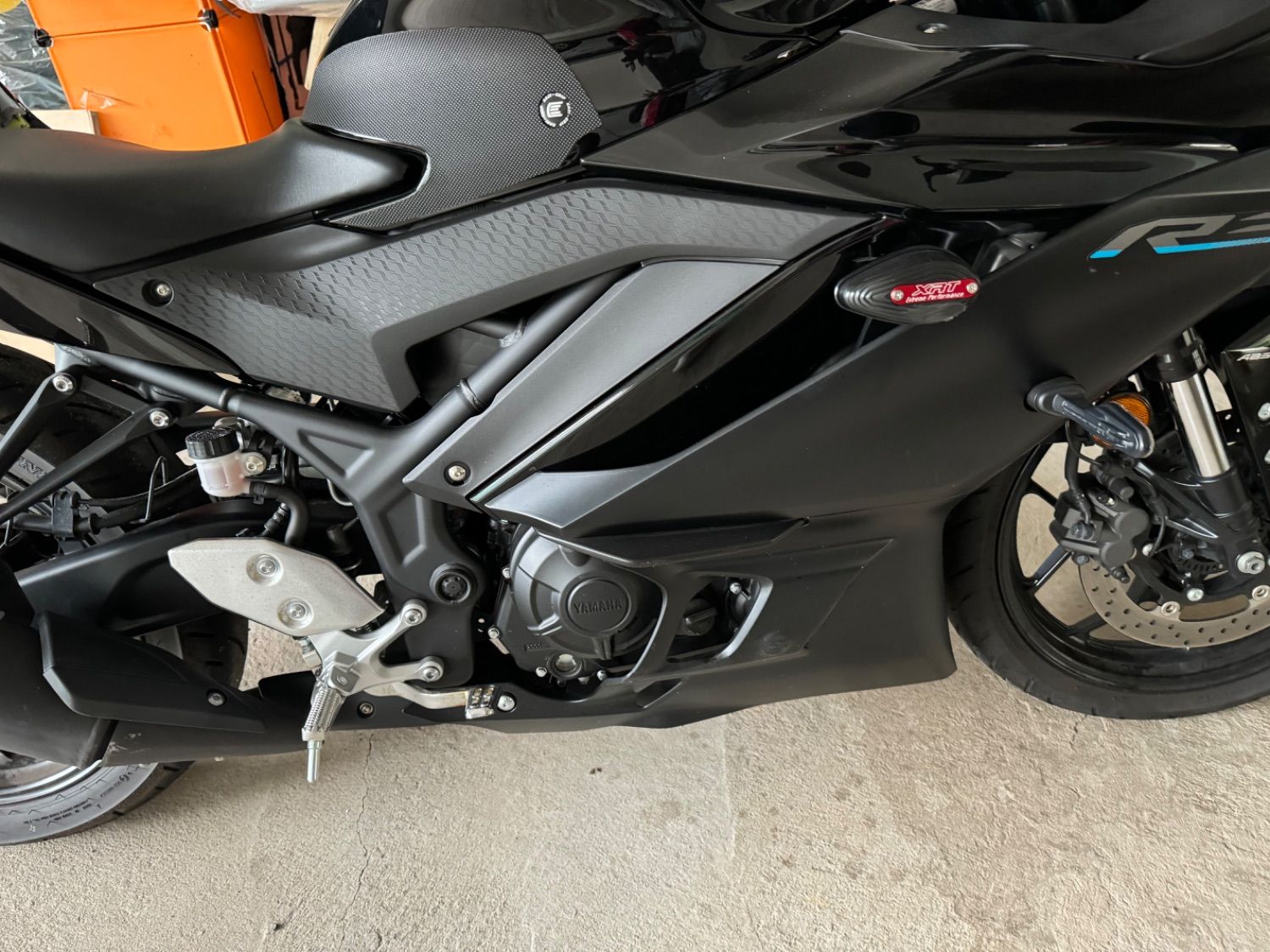 야마하 YZF R3 more