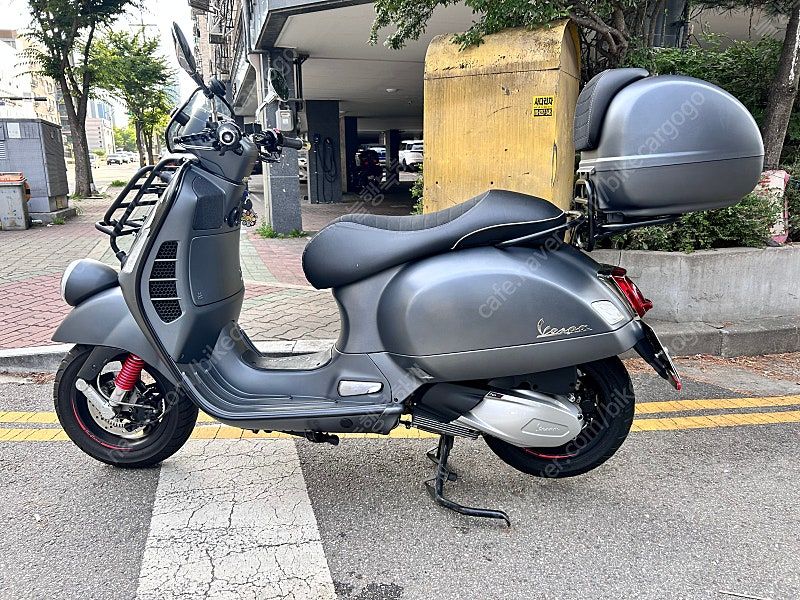 베스파 GTV 300 세이조르니 main