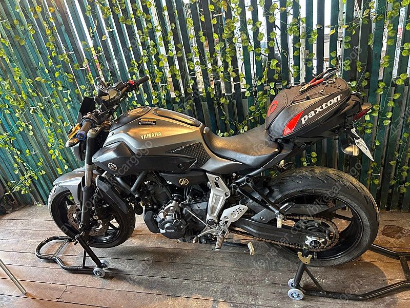 야마하 MT 07 more