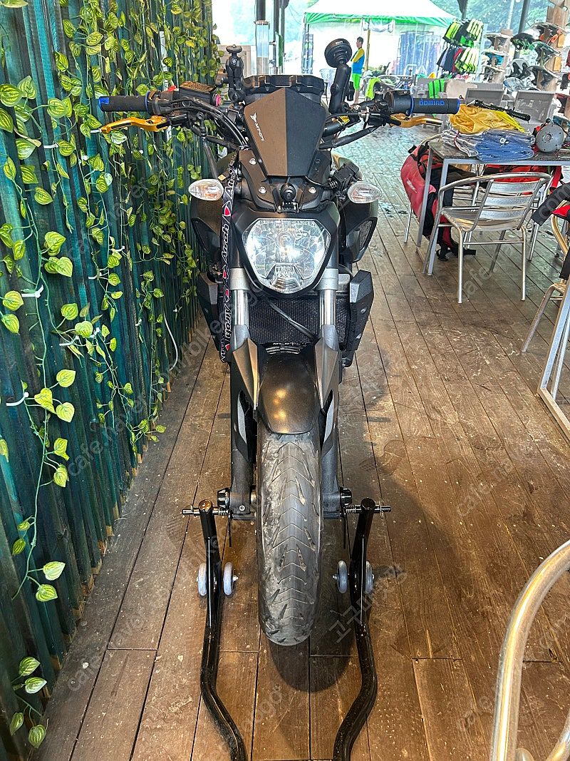 야마하 MT 07 thumb 2