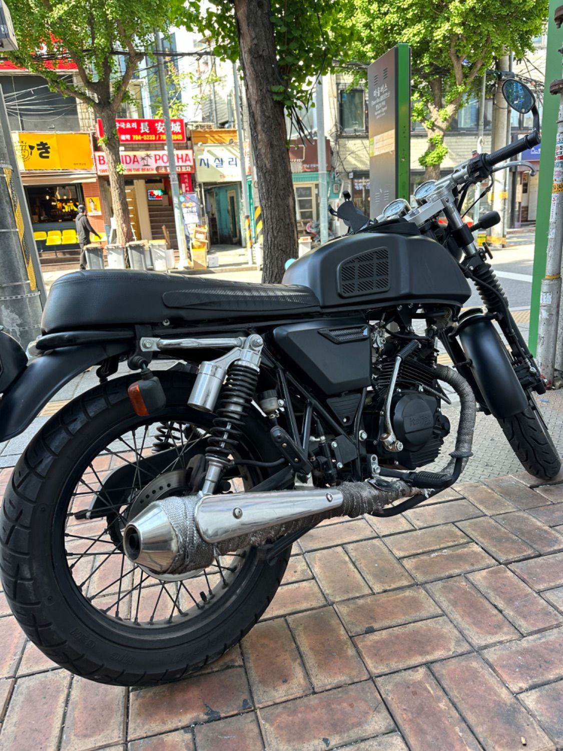 이탈젯 그리폰 125 more