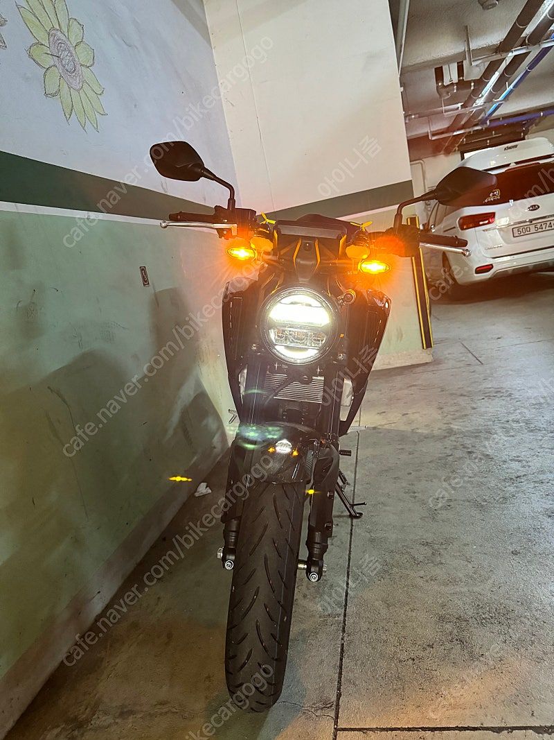 혼다 CB 125 R more