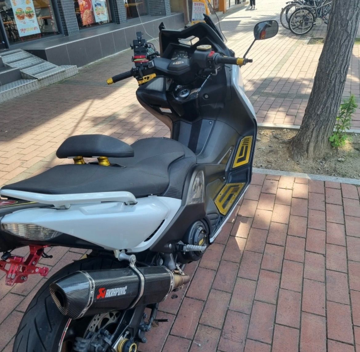 야마하 TMAX 530 thumb 2