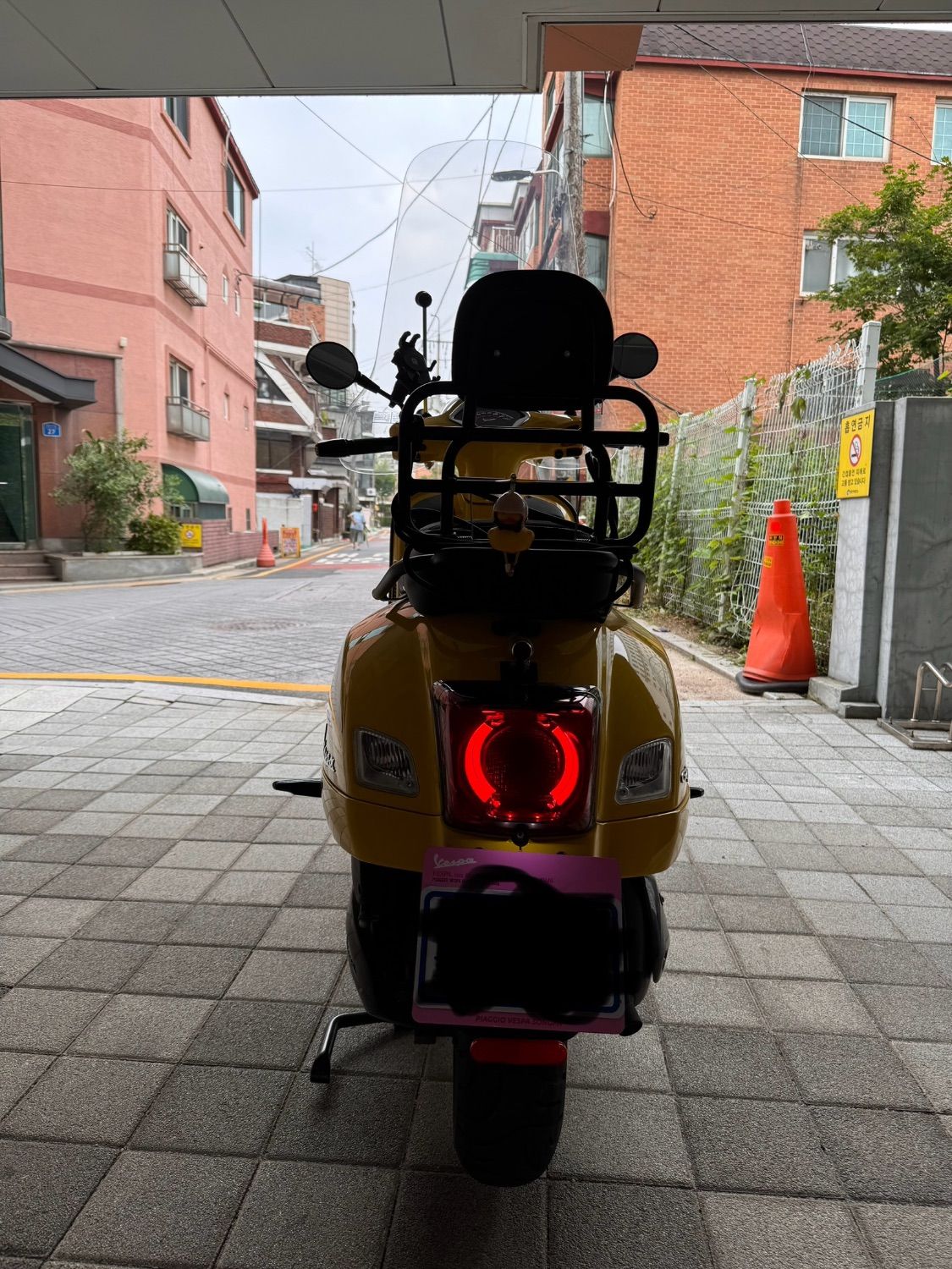 베스파 GTS 300 슈퍼스포츠 more