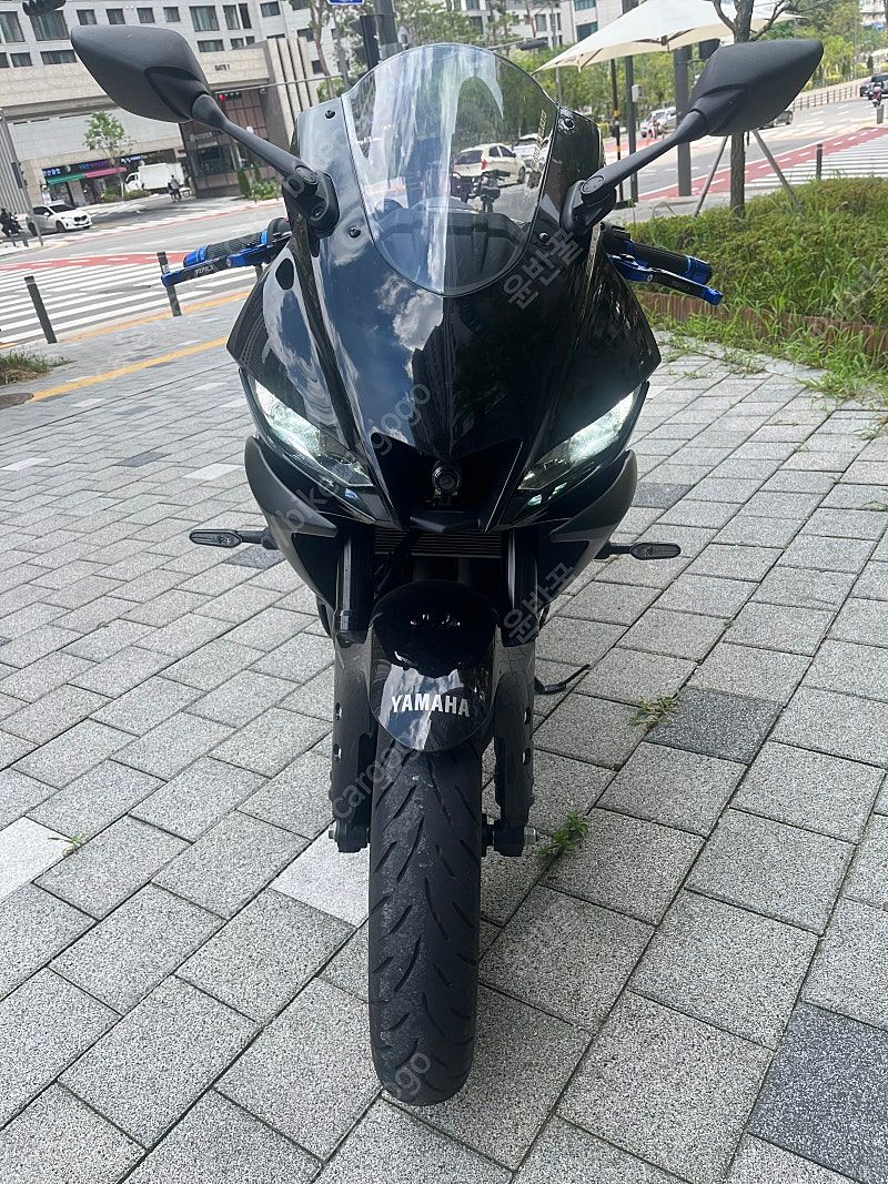 야마하 YZF R3 thumb 2