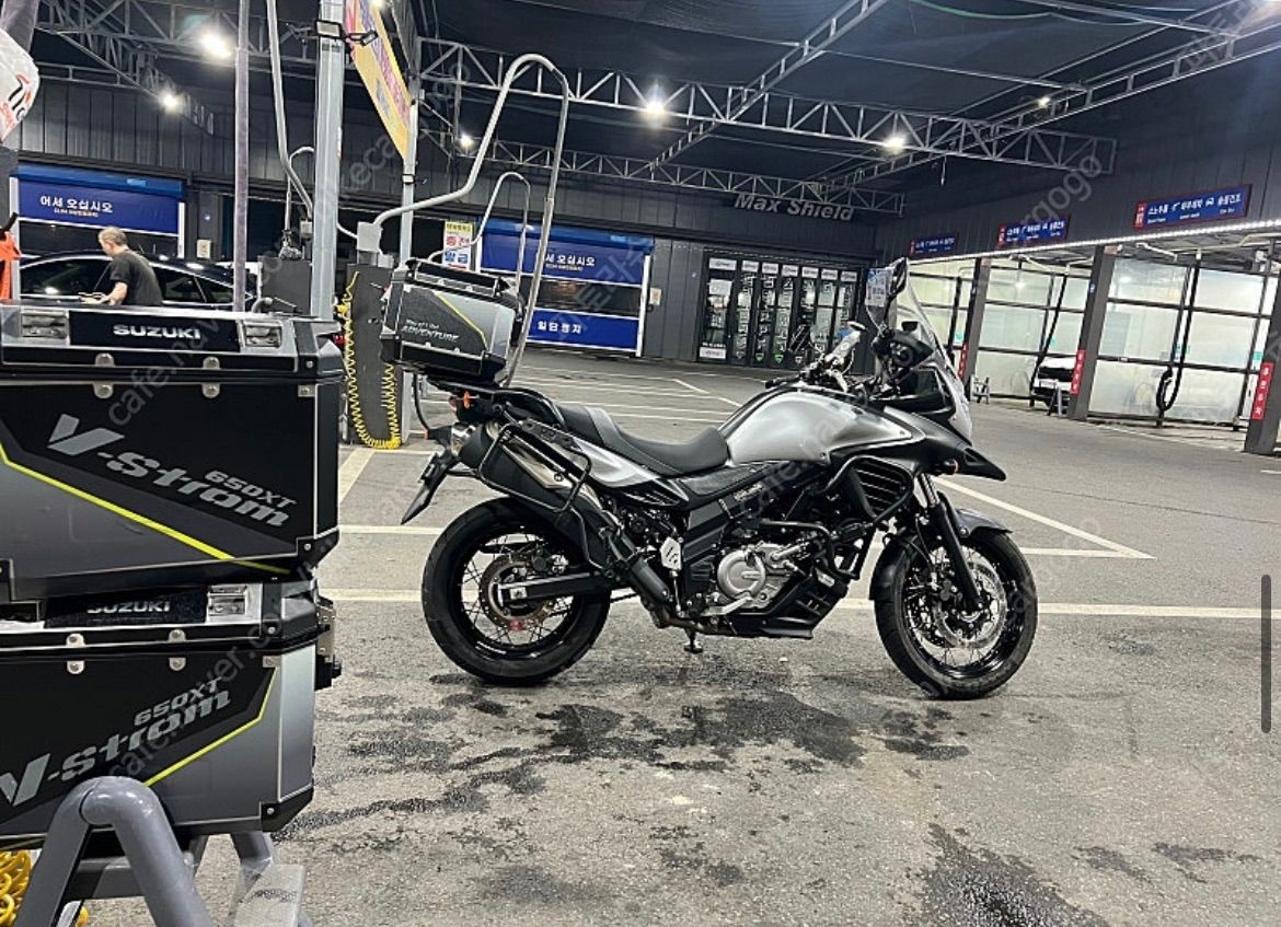 스즈키 브이스트롬 650 more
