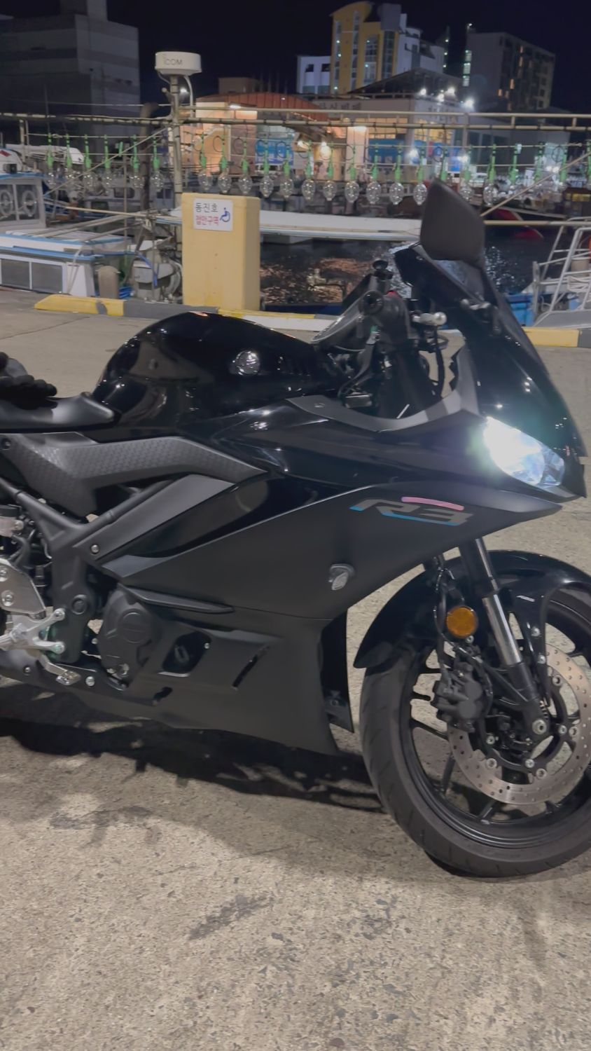 야마하 YZF R3 thumb 2