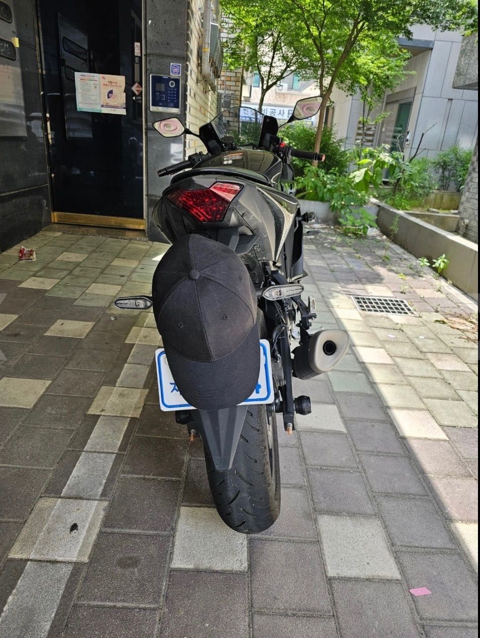 야마하 YZF R3 more