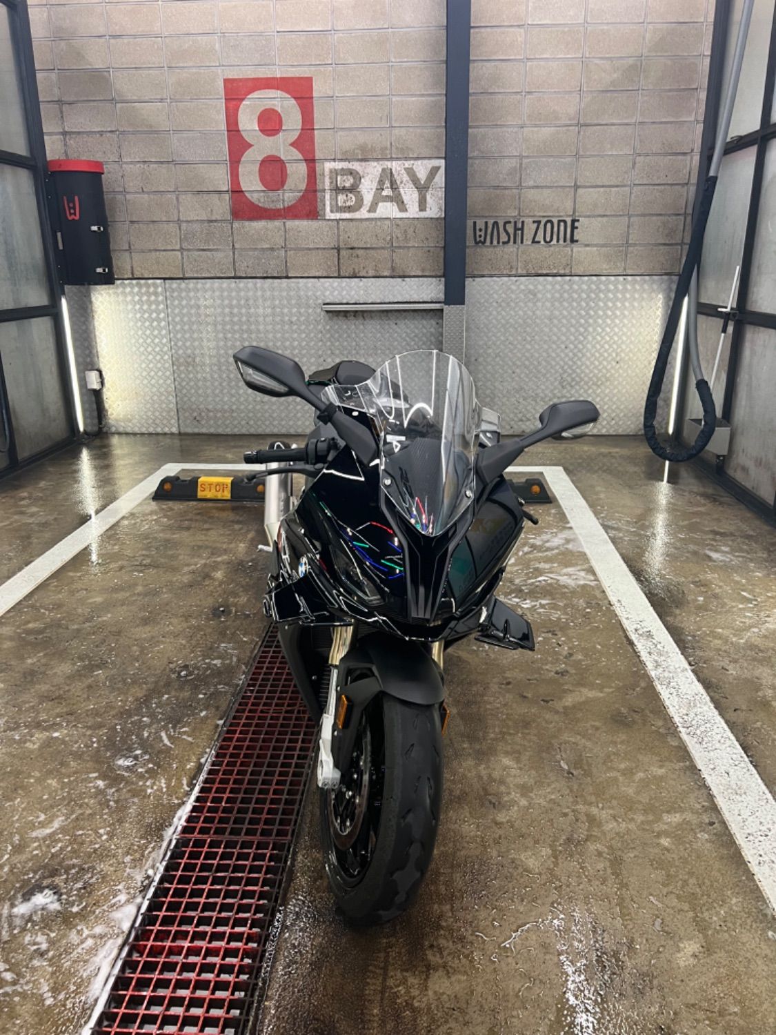 BMW S 1000 RR 2023 블랙 사진 3