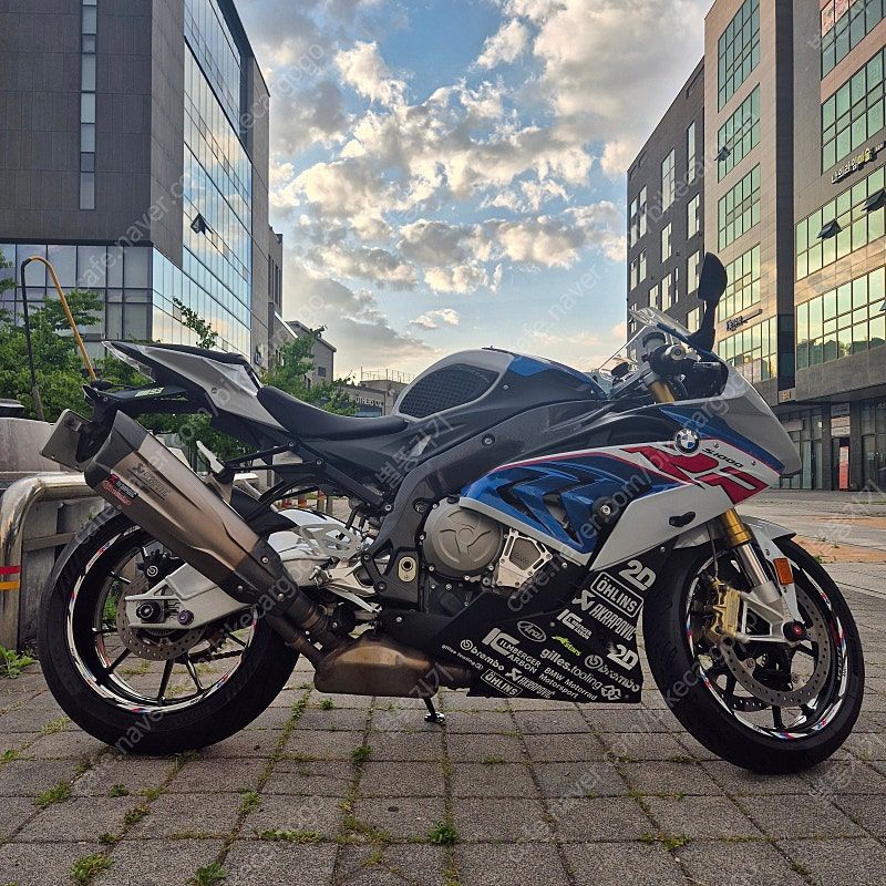 BMW S 1000 RR more