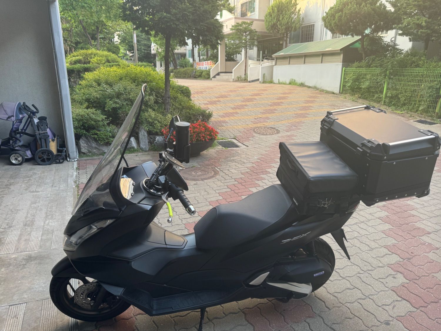혼다 PCX 125 more
