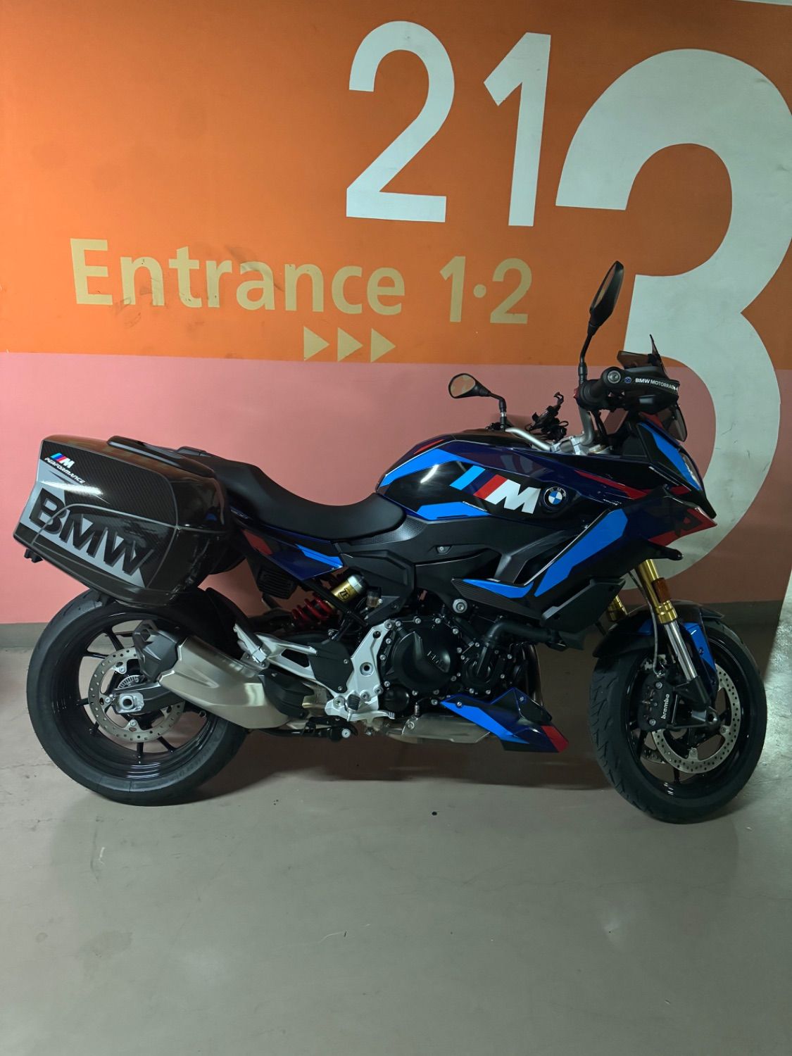 BMW F 900 XR thumb 2