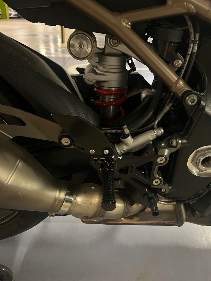 BMW M 1000 RR 2020 블랙 사진 5