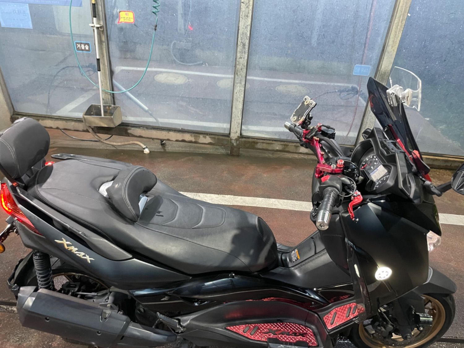 야마하 XMAX 300 ABS more