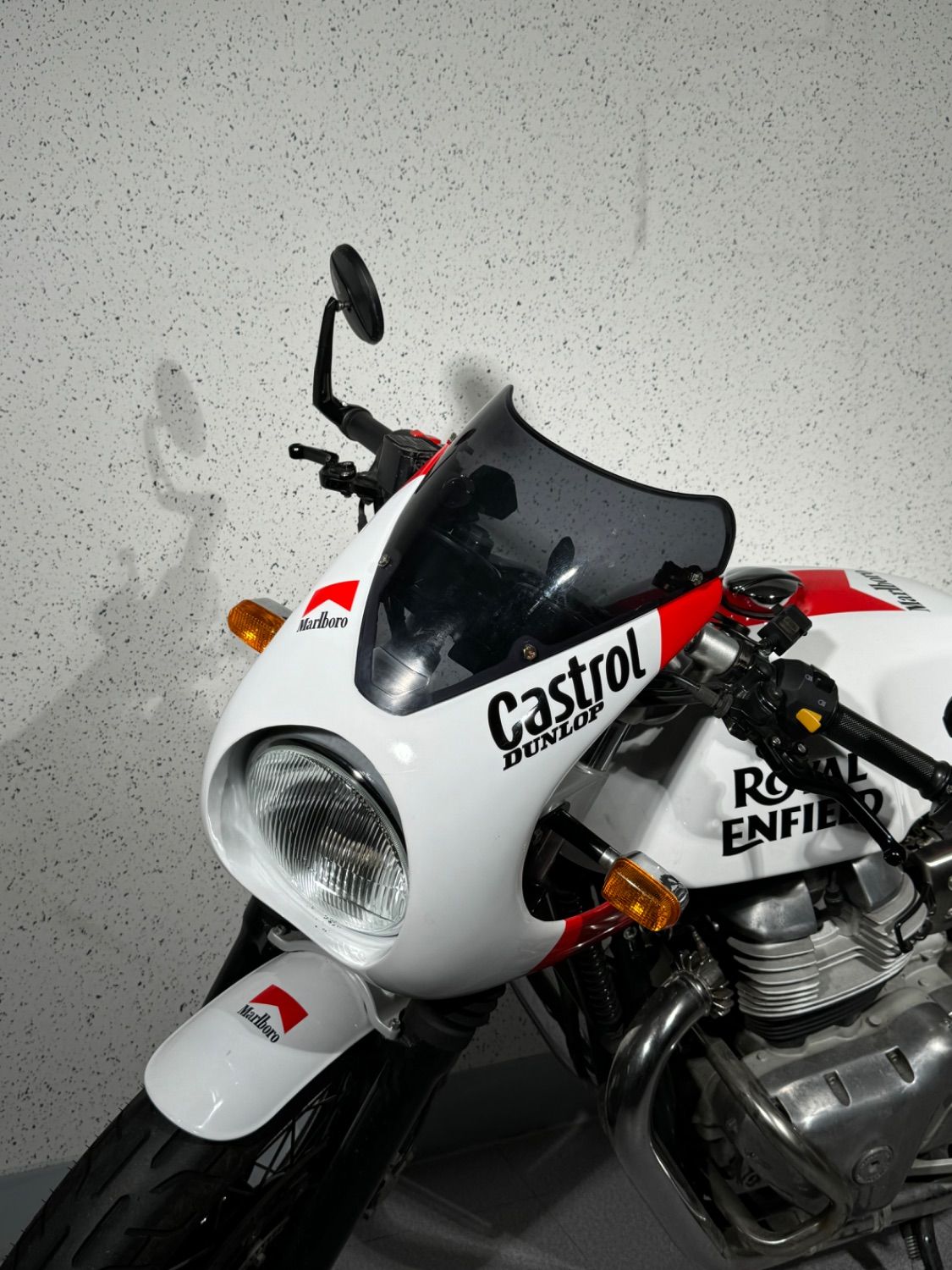 로얄엔필드 컨티넨탈 GT 650 thumb 2