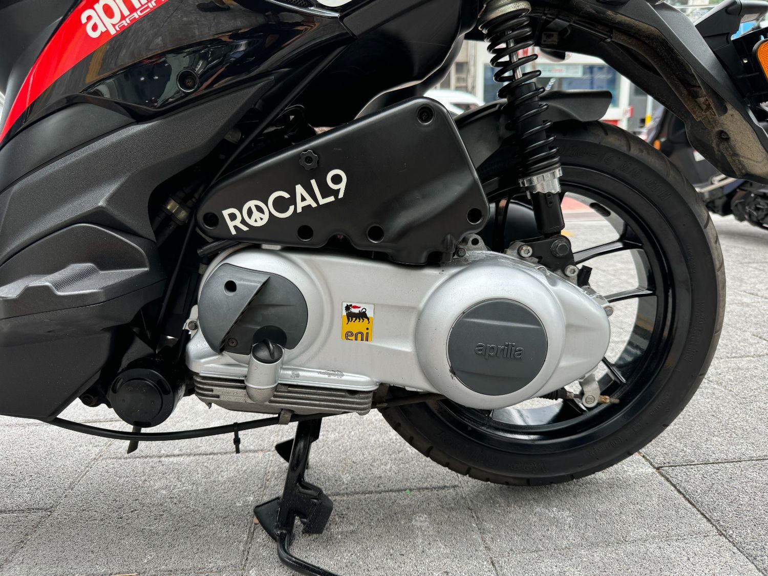 아프릴리아 SR 모타드 125 thumb 2