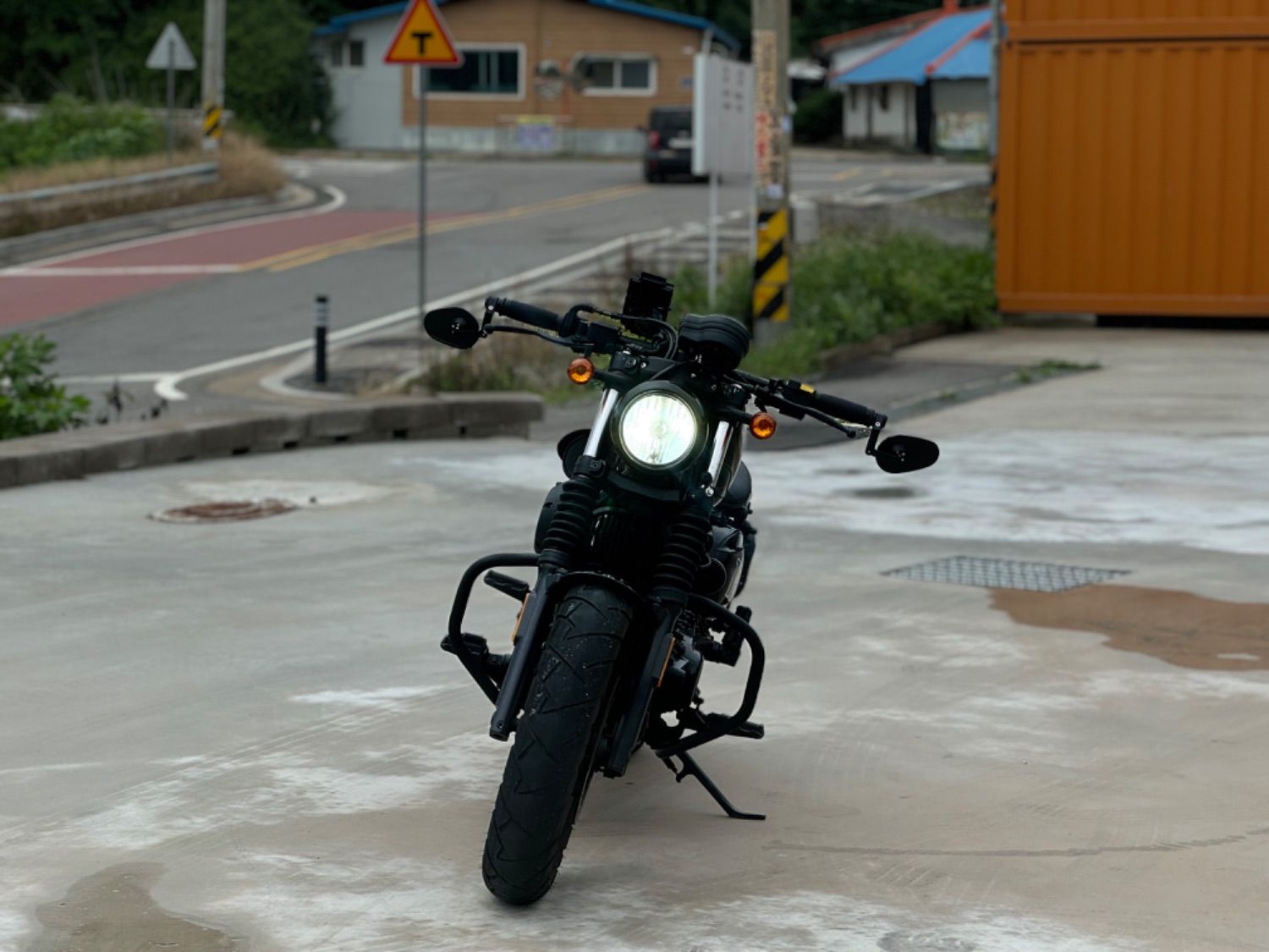 KR모터스 아퀼라 125 more