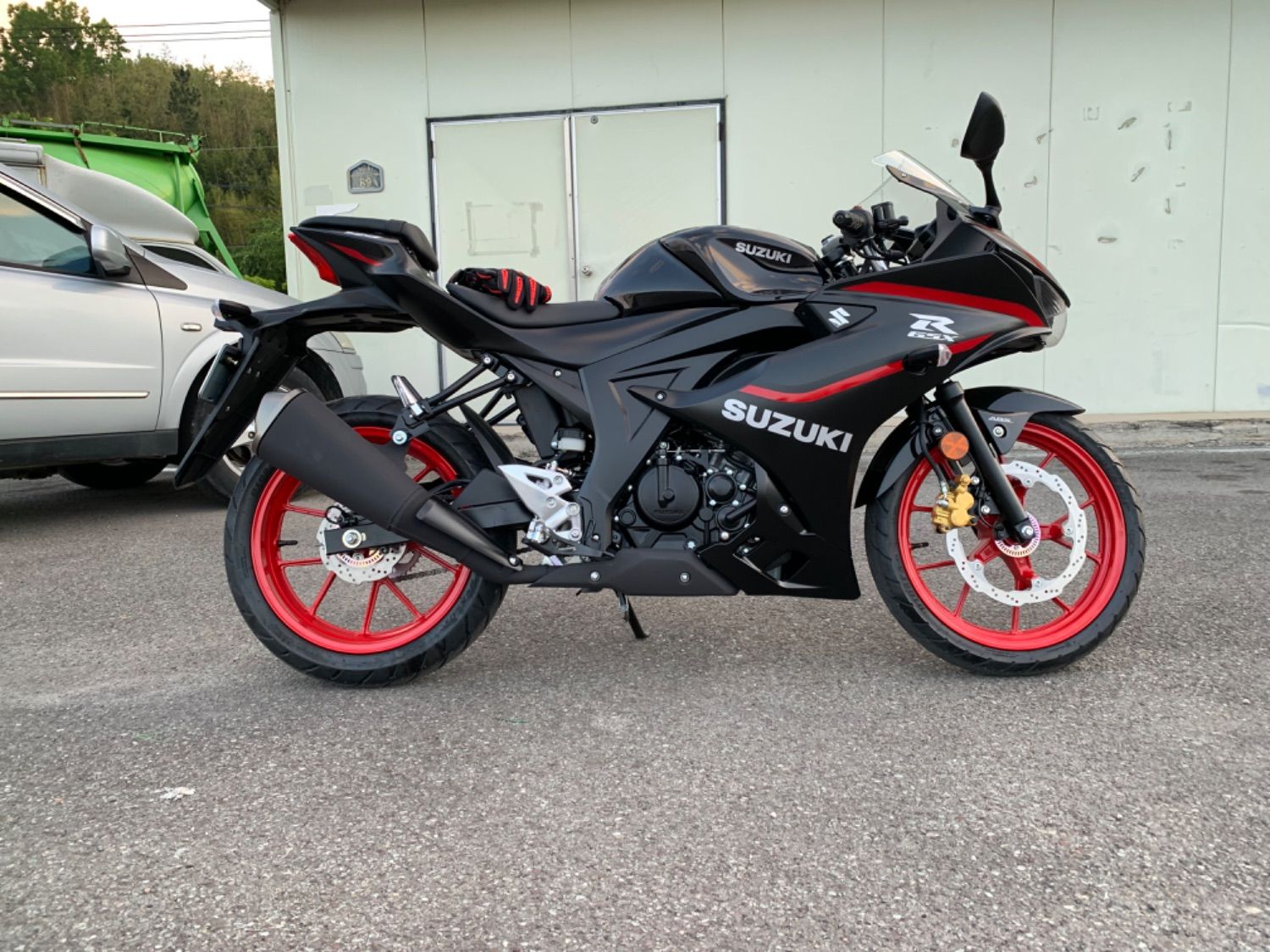 스즈키 GSX R 125 ABS thumb 2