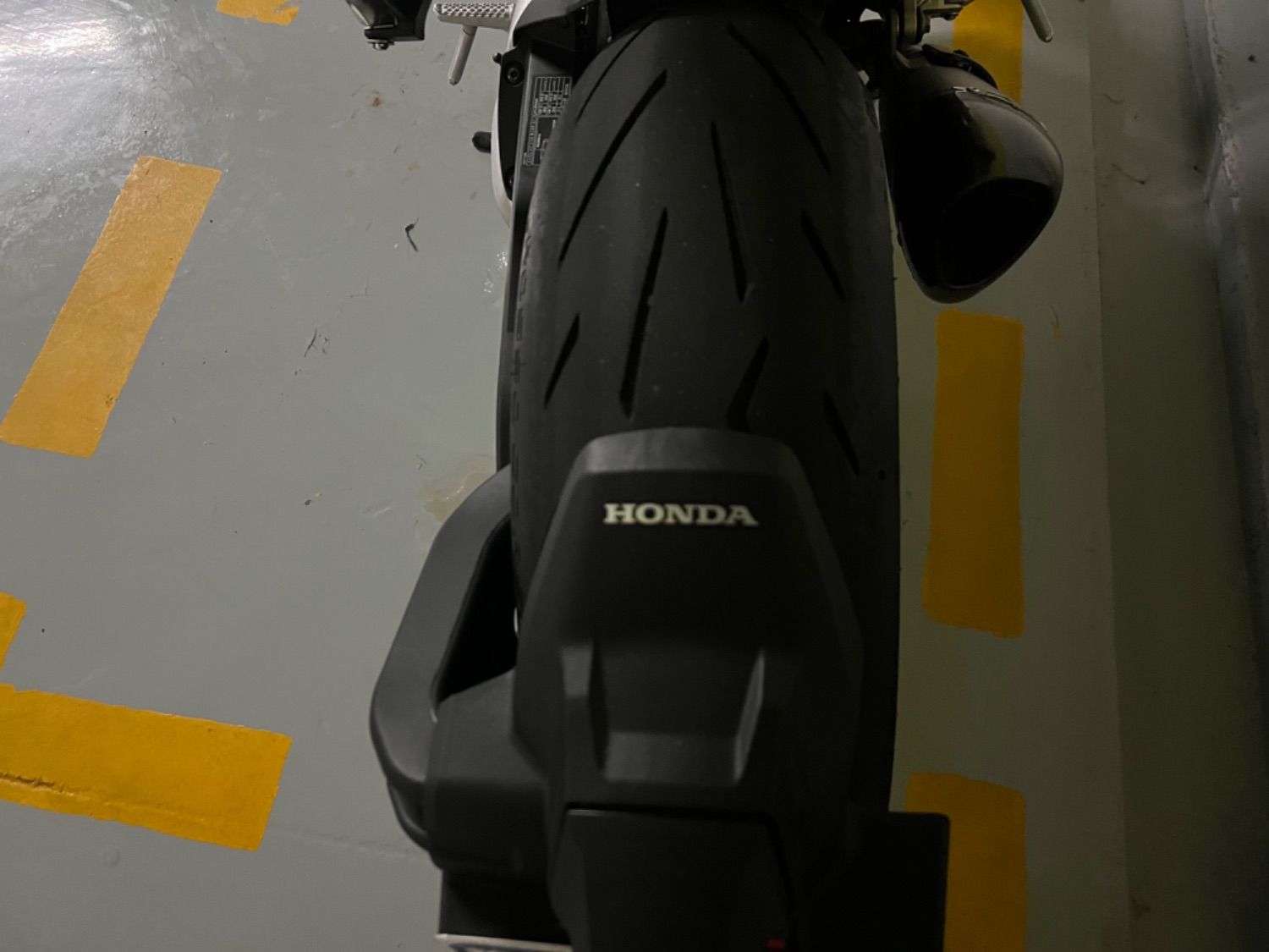 혼다 CB 1000 R 2019 블랙 사진 3