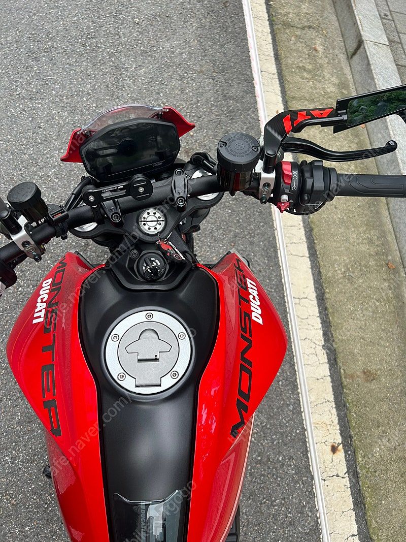 두카티 몬스터 937 thumb 2