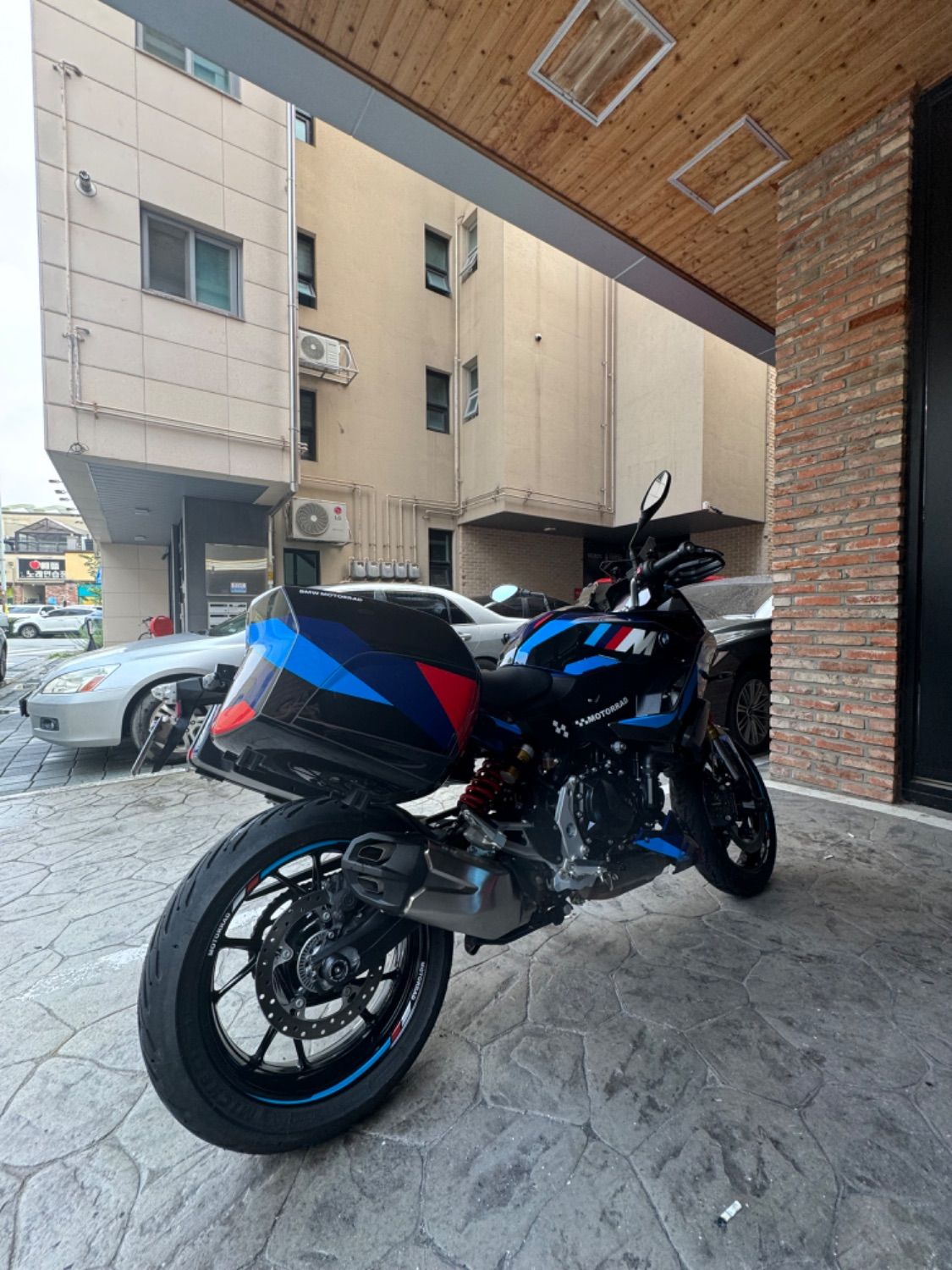 BMW F 900 XR more