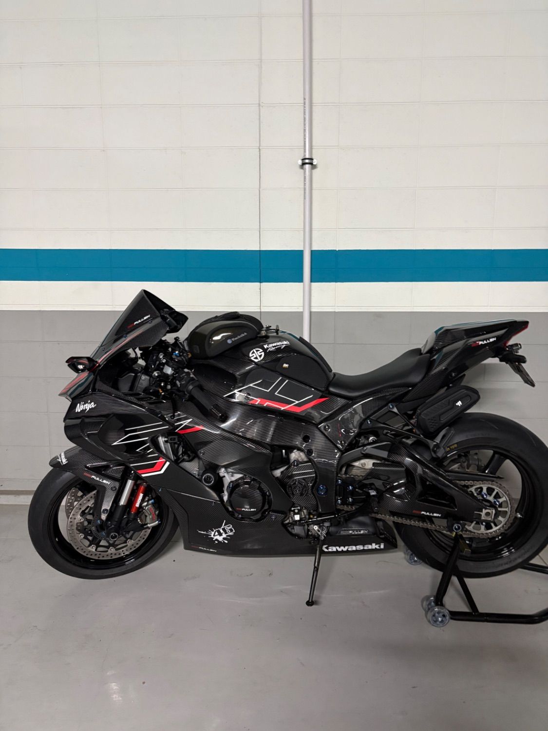 가와사키 닌자 ZX 10 R 2023 블랙 사진 6