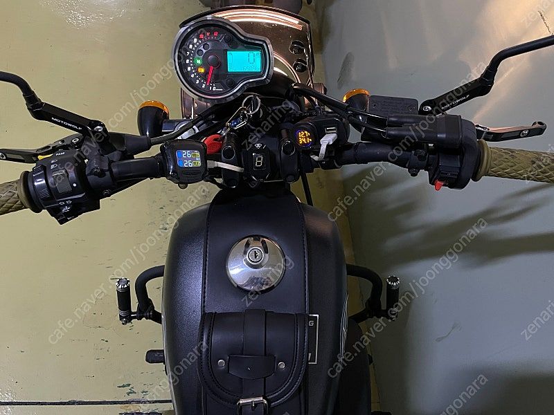 KR모터스 아퀼라 300 S more