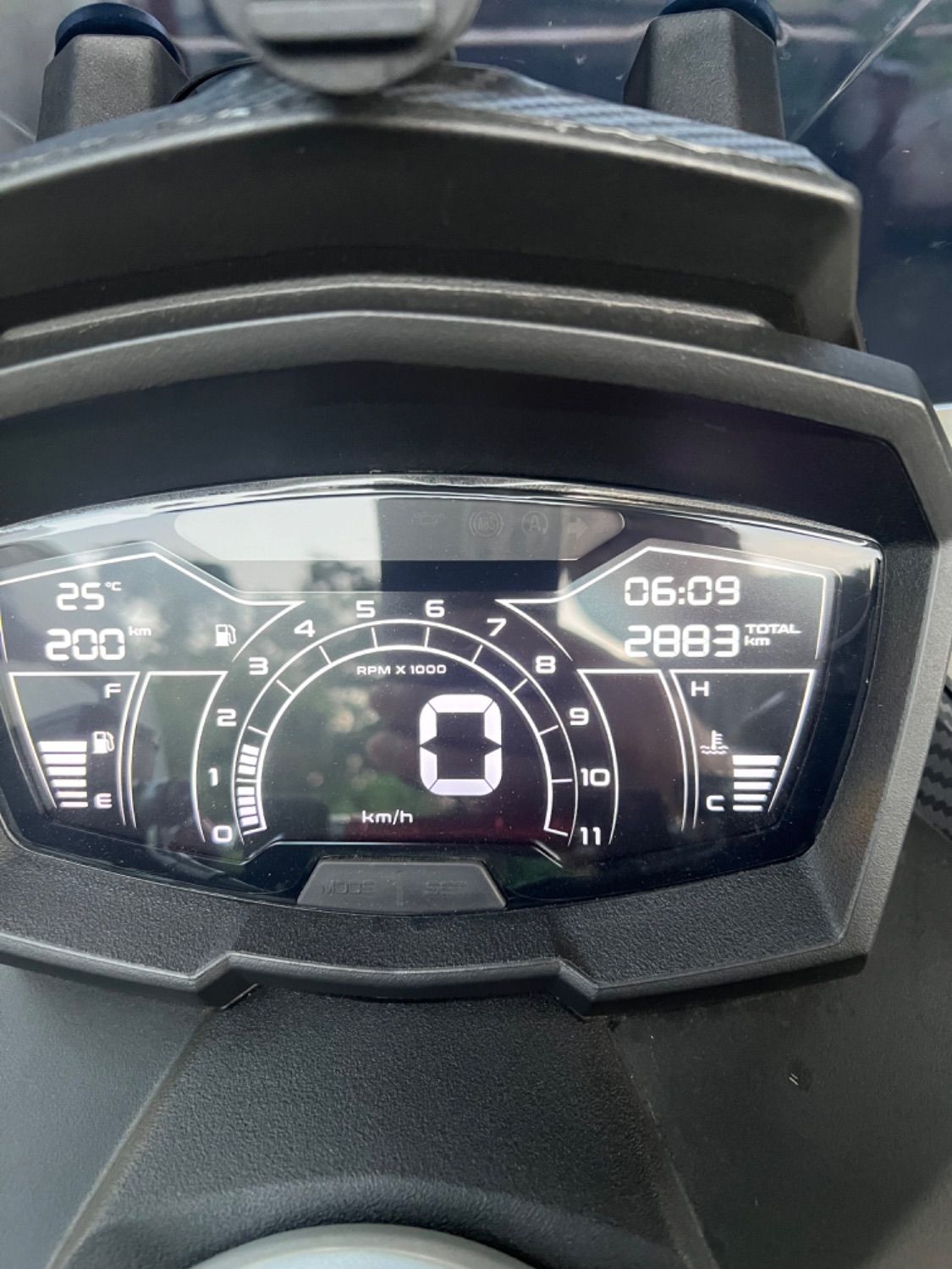 아프릴리아 SR GT 125 S thumb 2