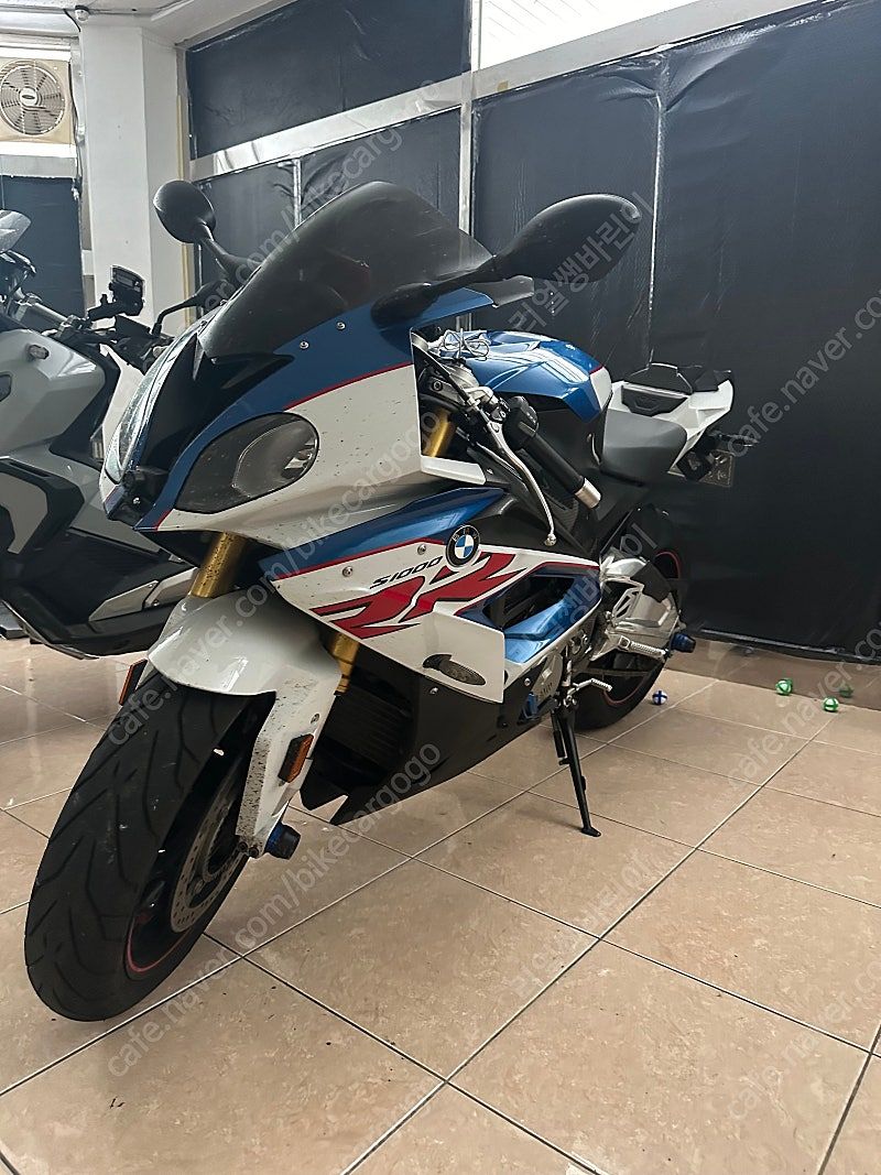 BMW S 1000 RR thumb 2