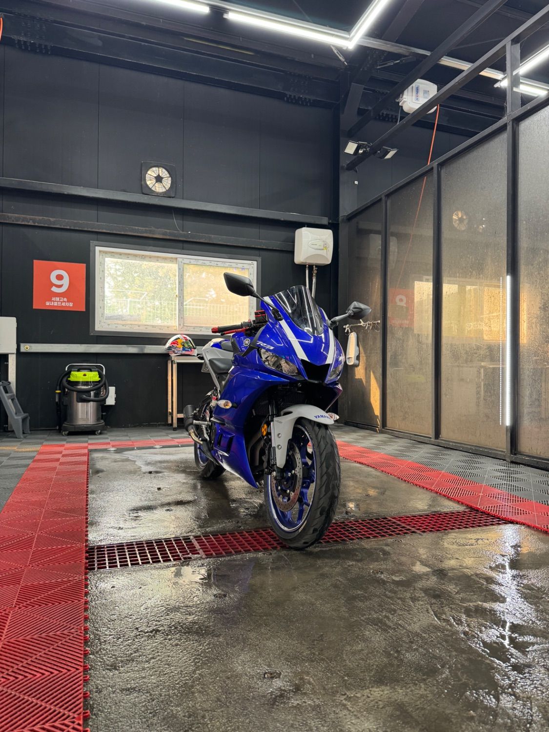 야마하 YZF R3 more