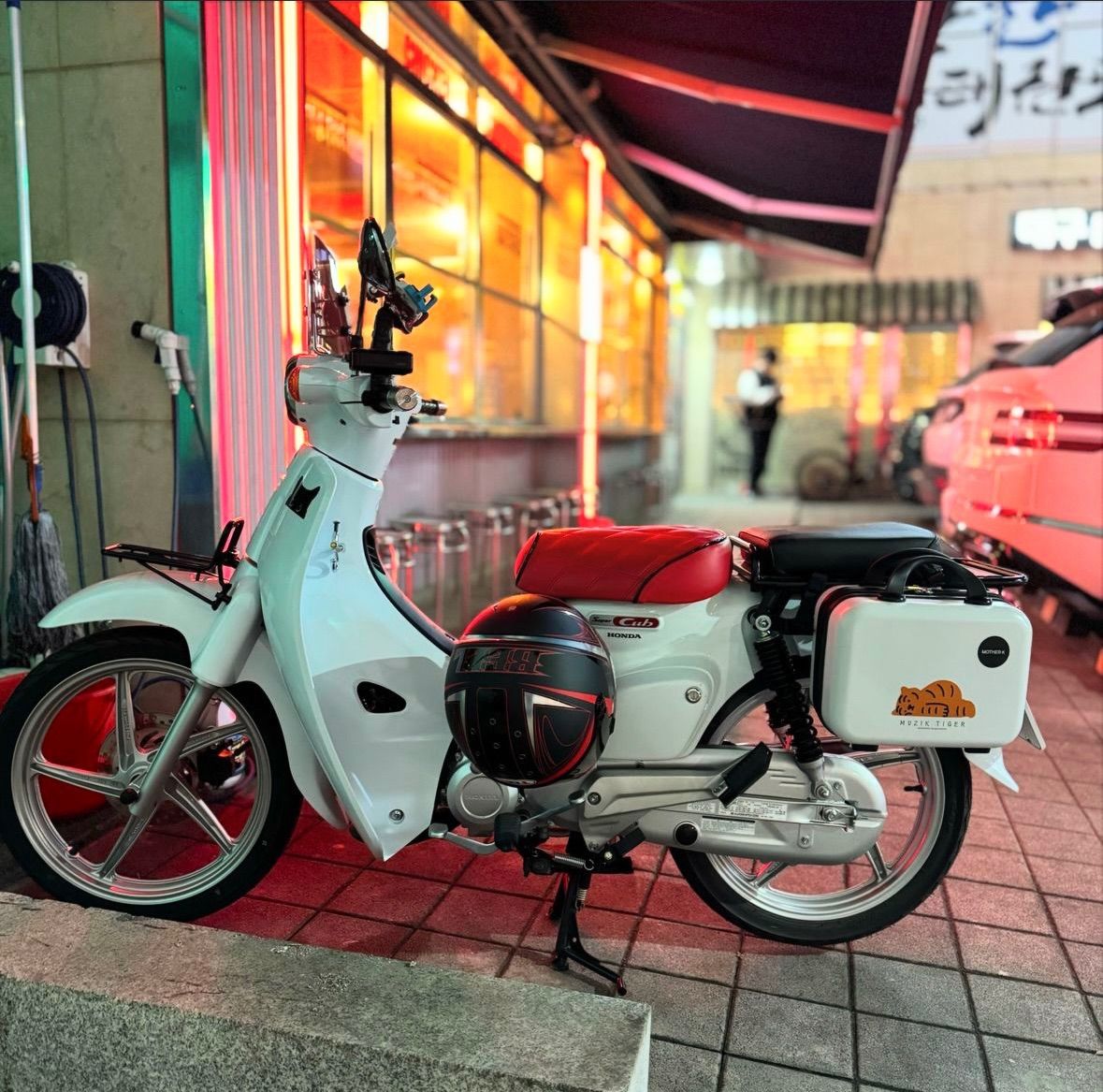 혼다 슈퍼 커브 110 more