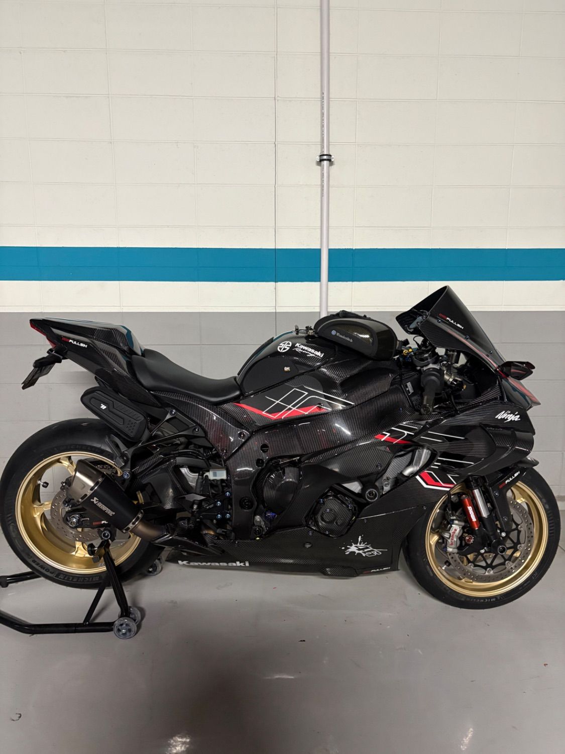가와사키 닌자 ZX 10 R 2023 블랙 사진 2
