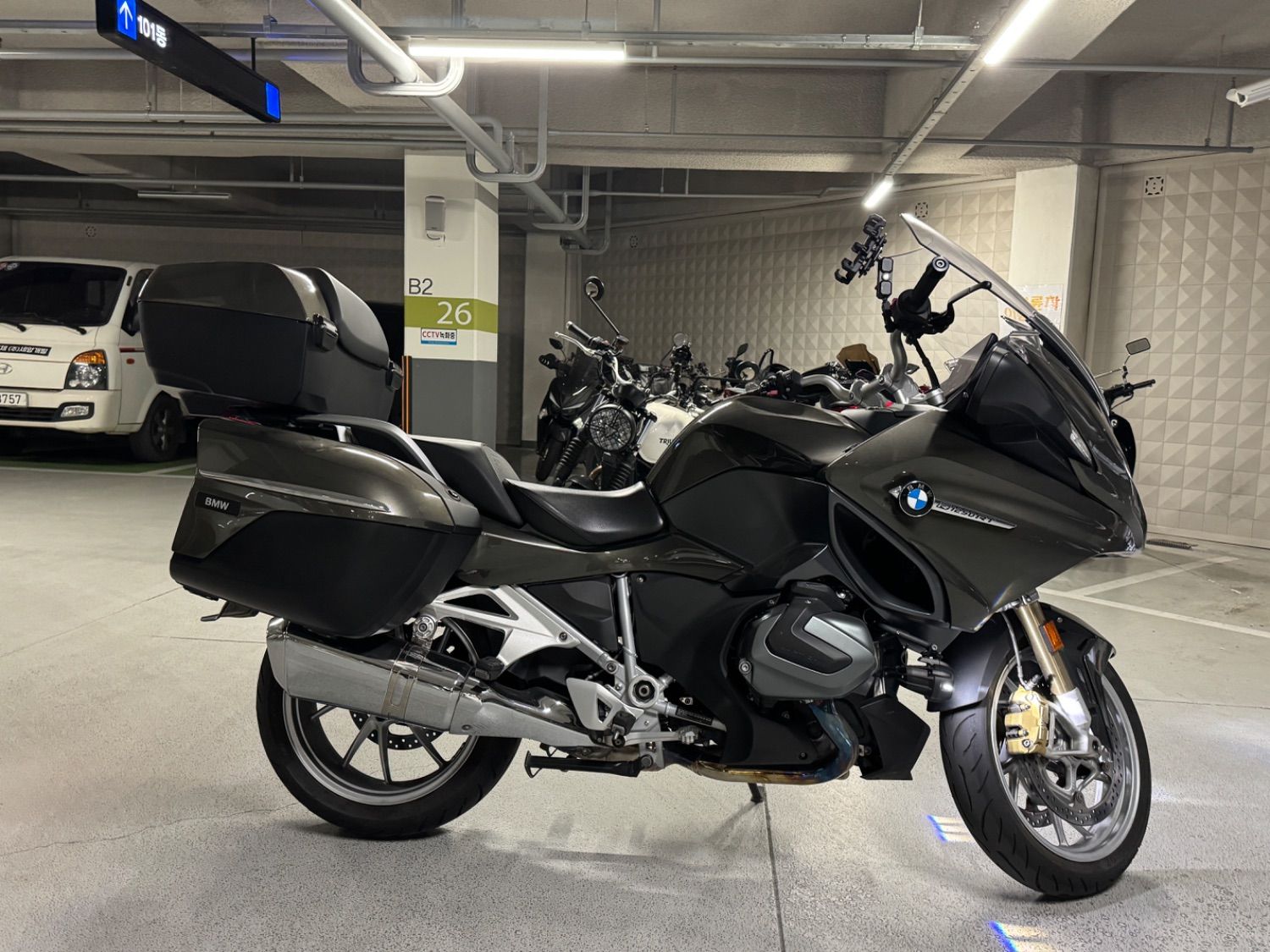 BMW R 1250 RT 2021 블랙 사진 1