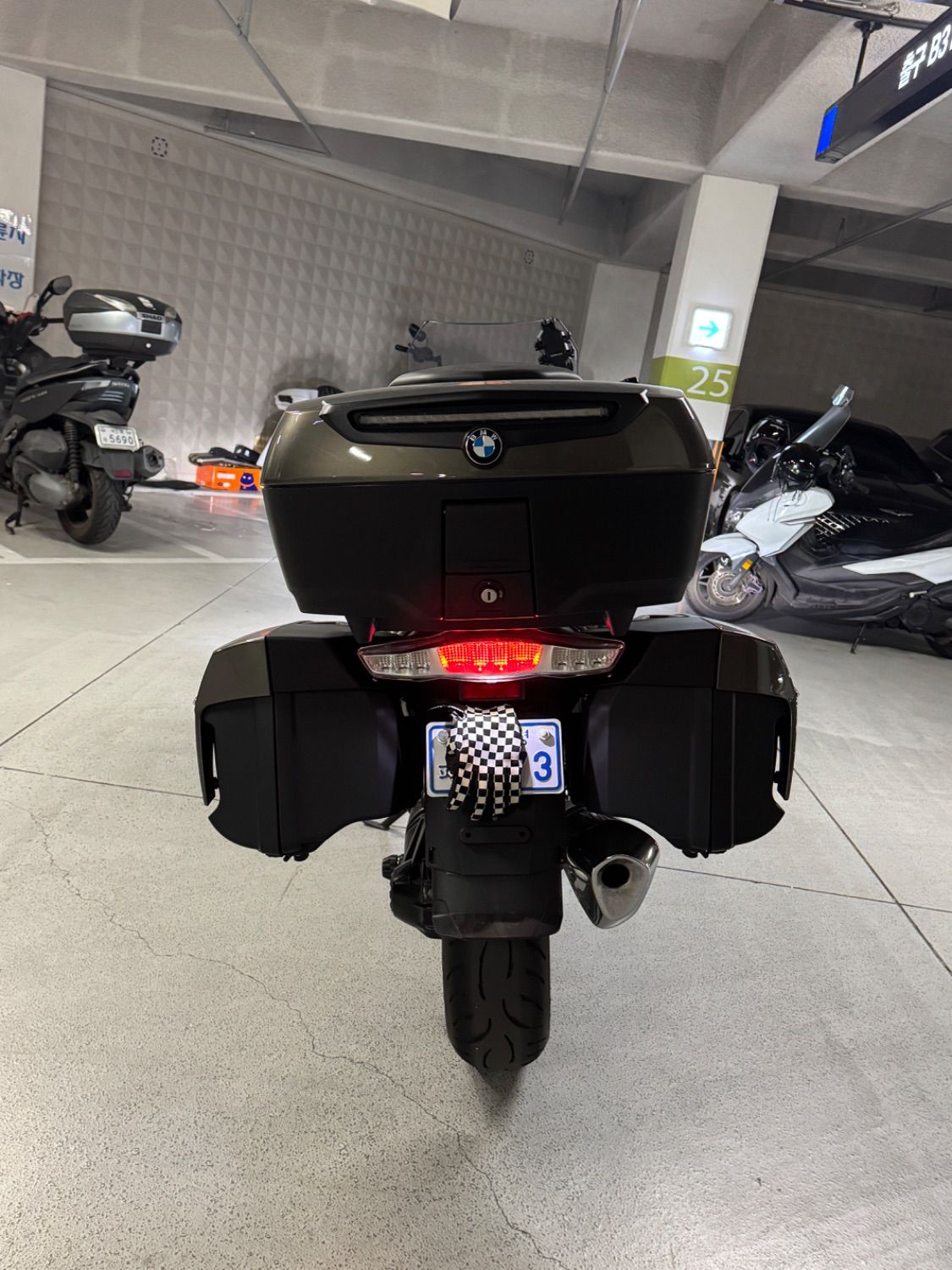 BMW R 1250 RT 2021 블랙 사진 2