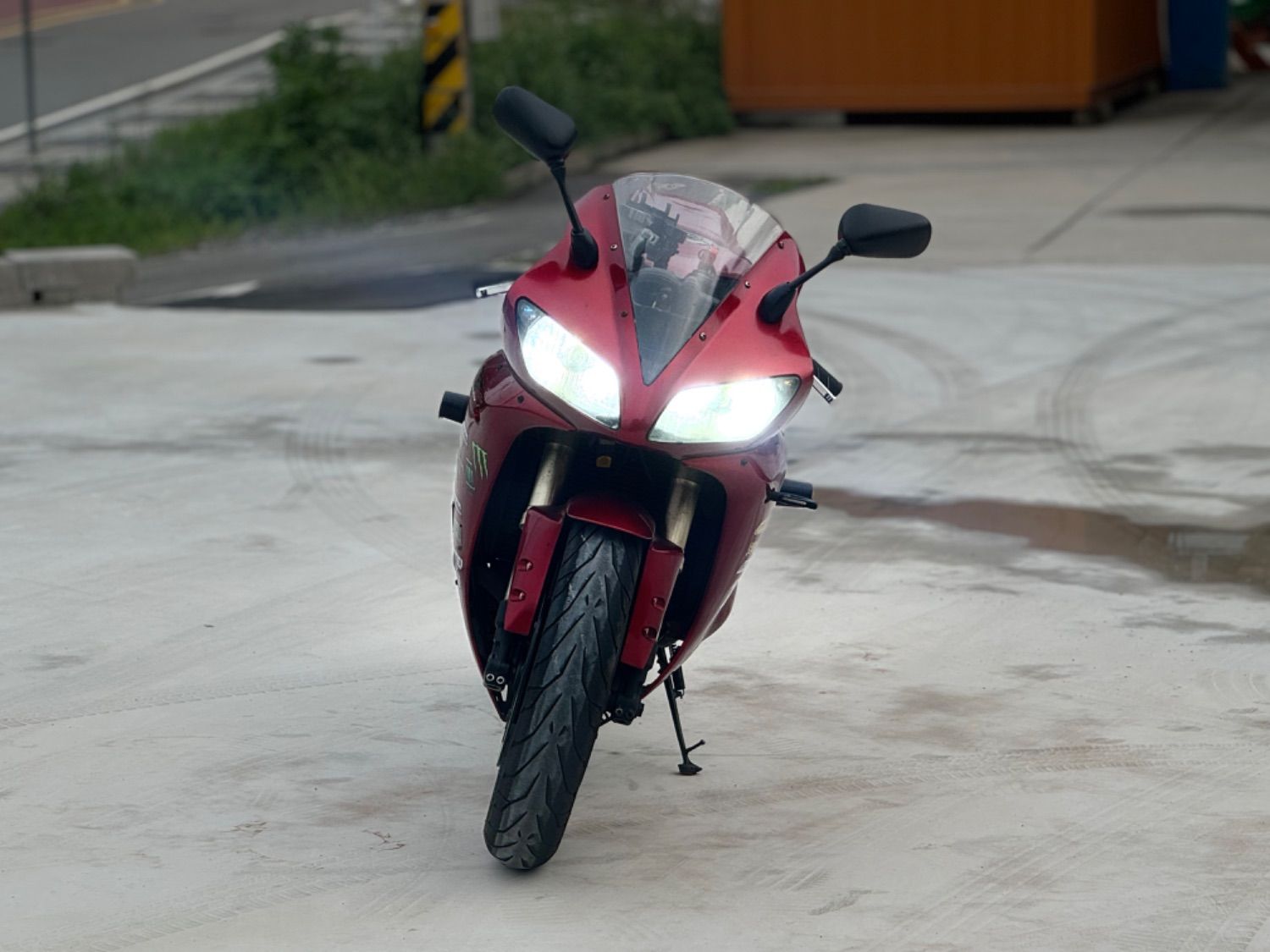 야마하 YZF R1 thumb 2