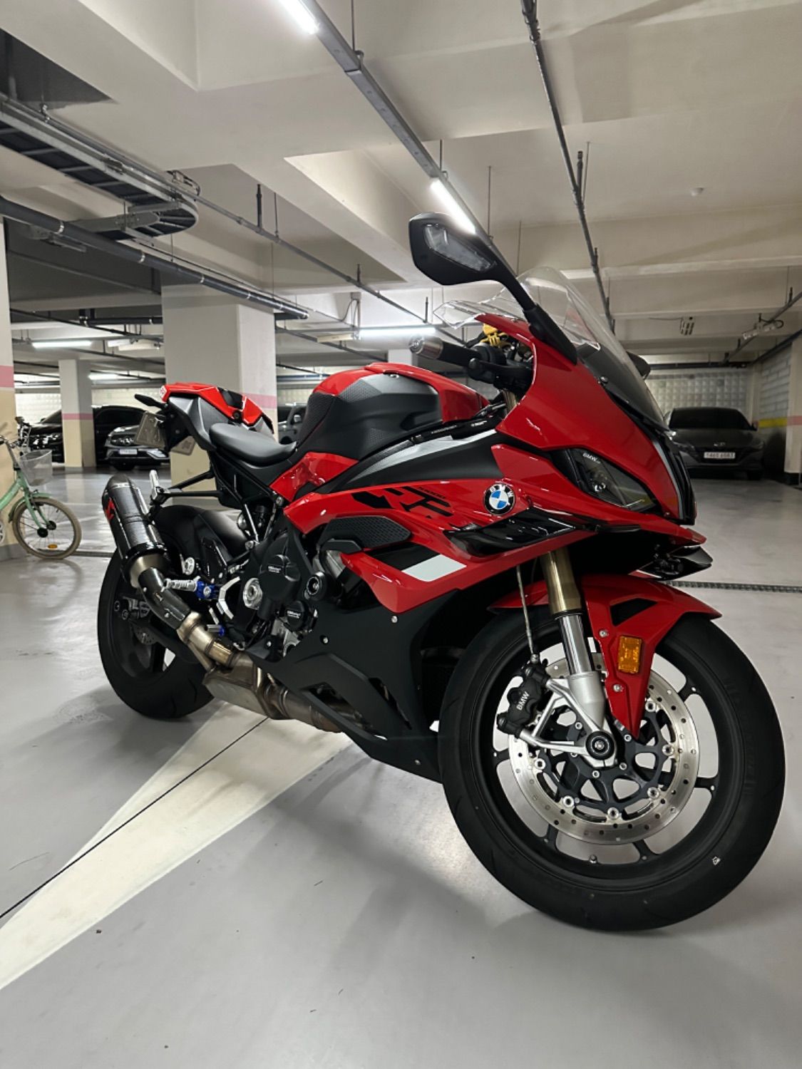 BMW S 1000 RR 2023 레드 사진 4